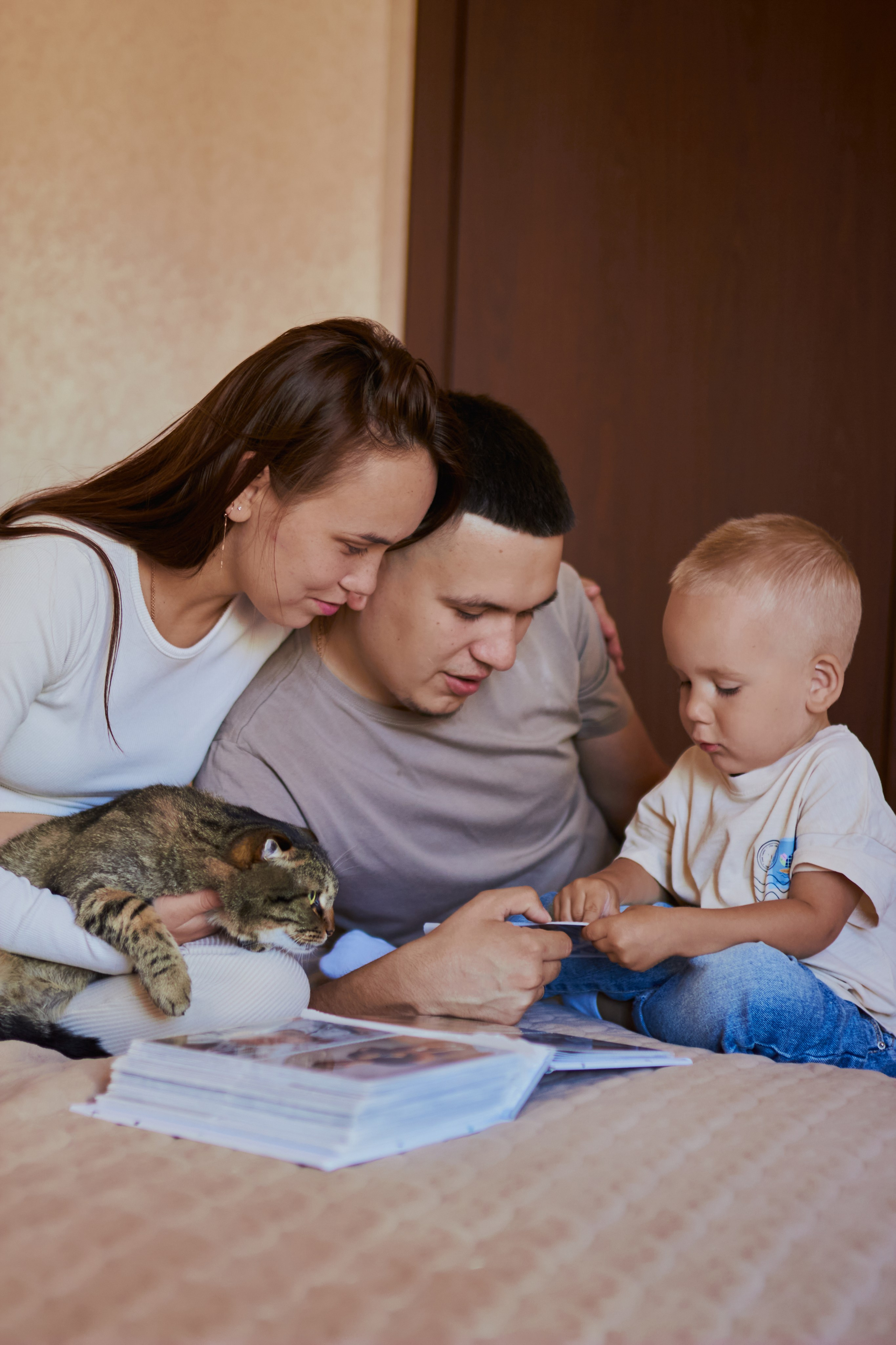 Альберт/Айгуль/Адель