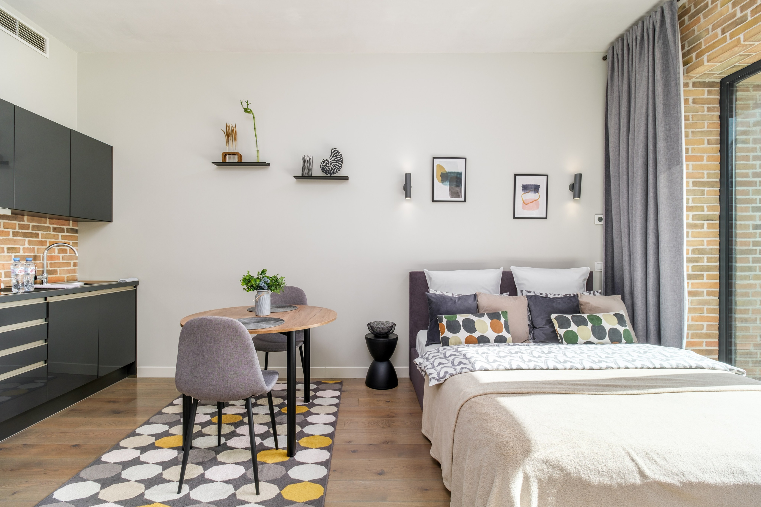 Интерьерная съёмка апартаментов