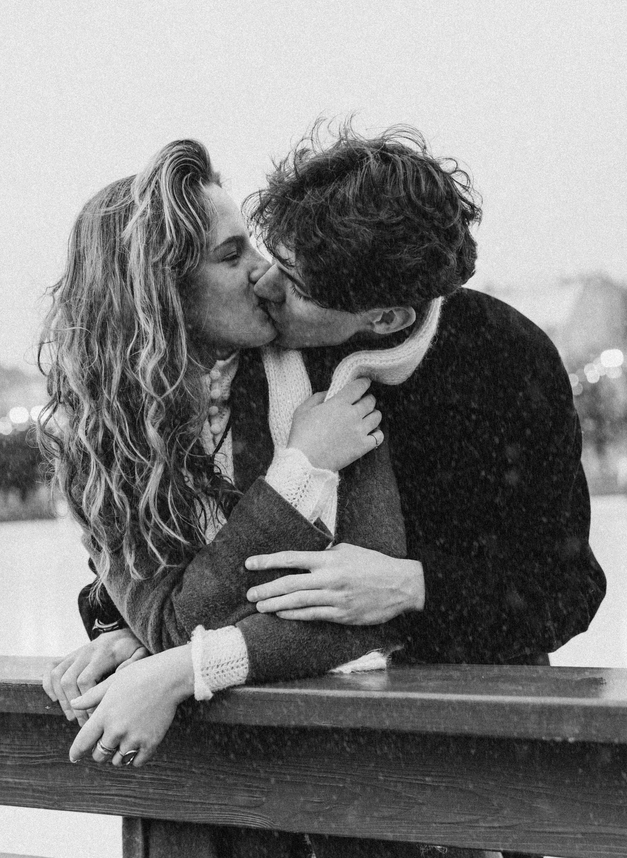 Парная фотосессия на катке. Новая Голландия. Зимняя фотосессия в Санкт-Петербурге. Фотограф в Санкт-Петербурге. Федосова Елизавета 