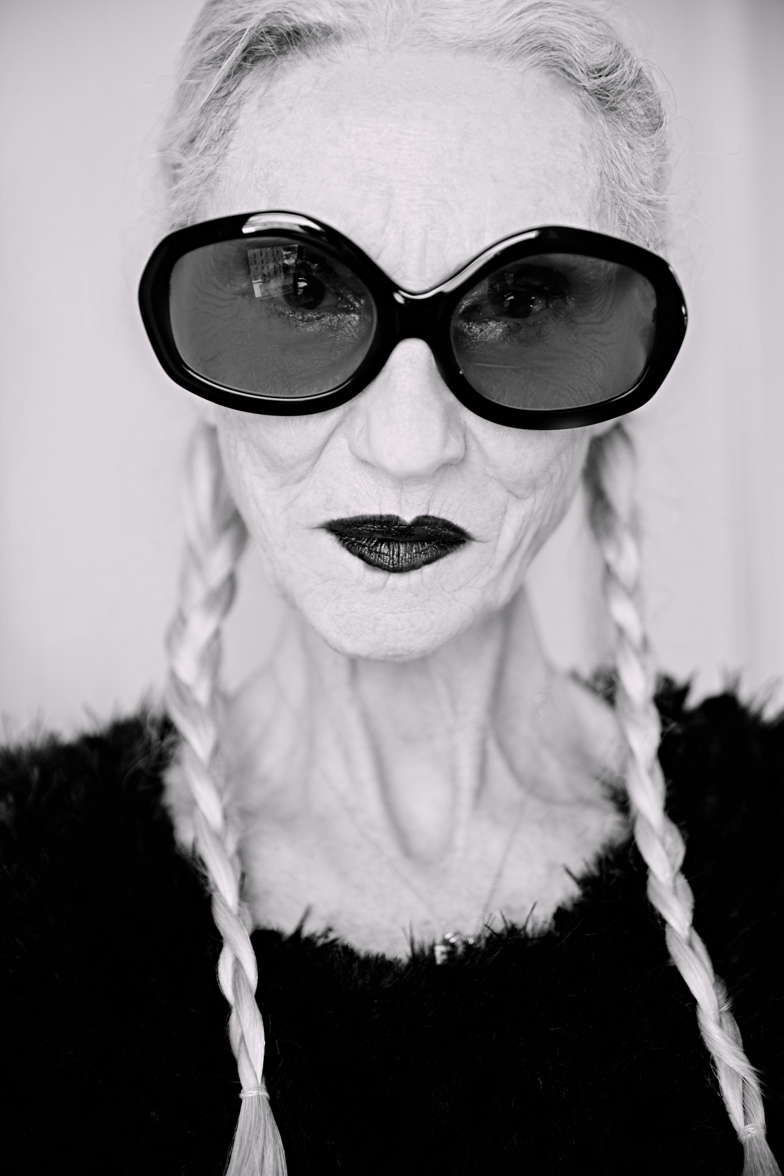 LINDA RODIN. Yulia Otroschenko