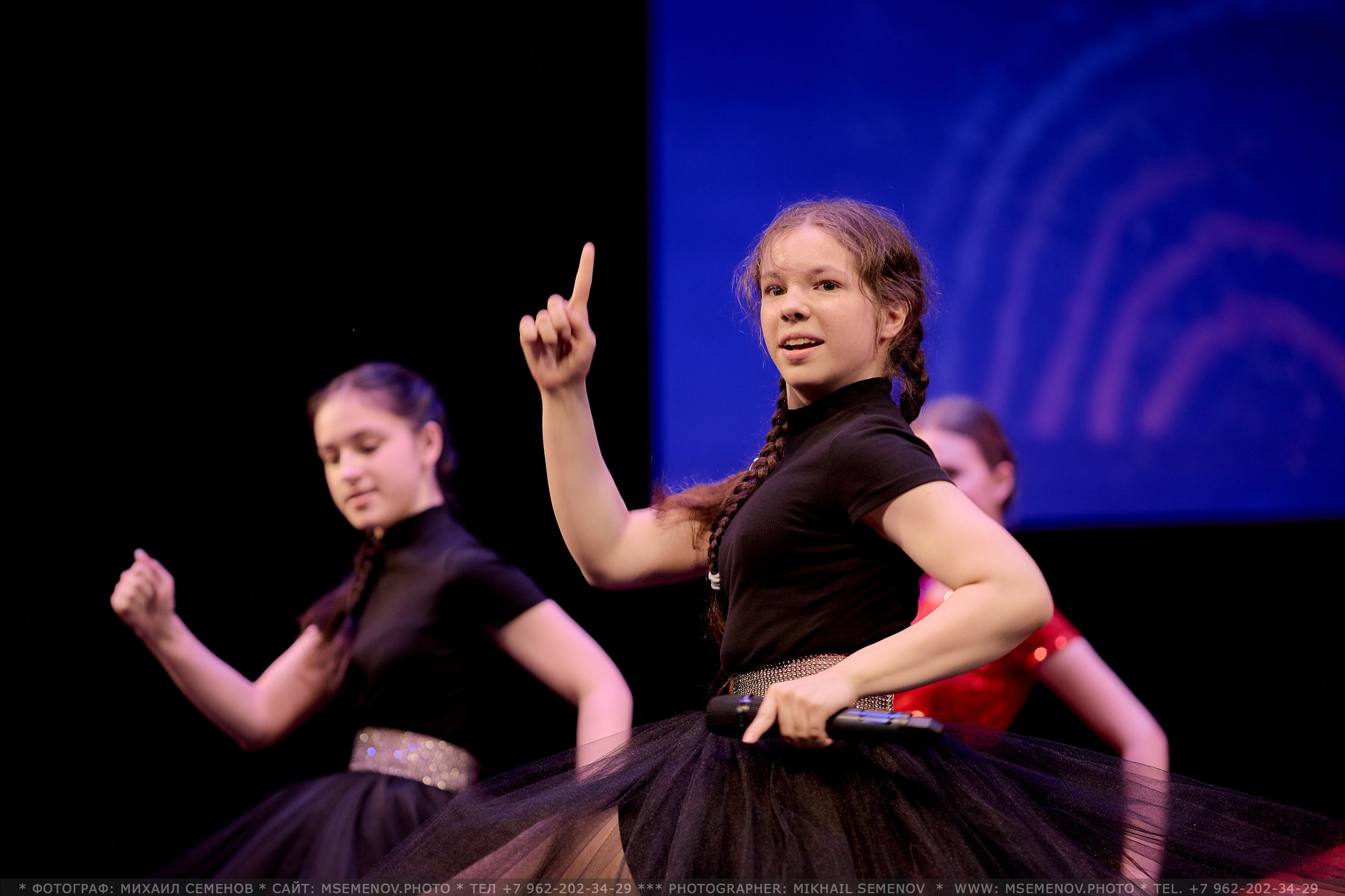 Концерт «Веселая семейка». Photographer for business Mikhail Semenov. Aqua photo studio, photo school