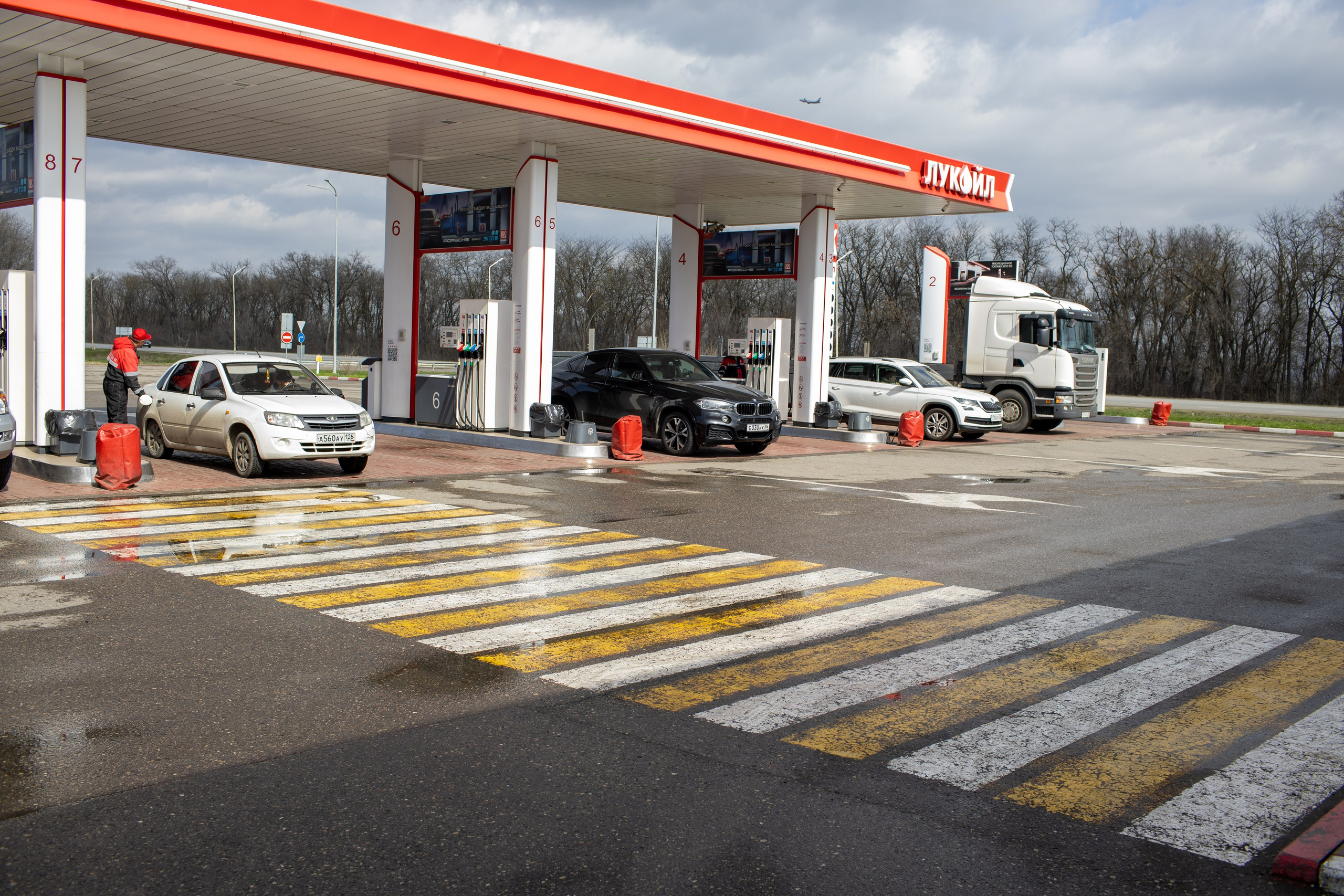 Компания ООО"Лукойл». Медиапродюсер, фотограф в Минеральных Водах —Виктор Холодов