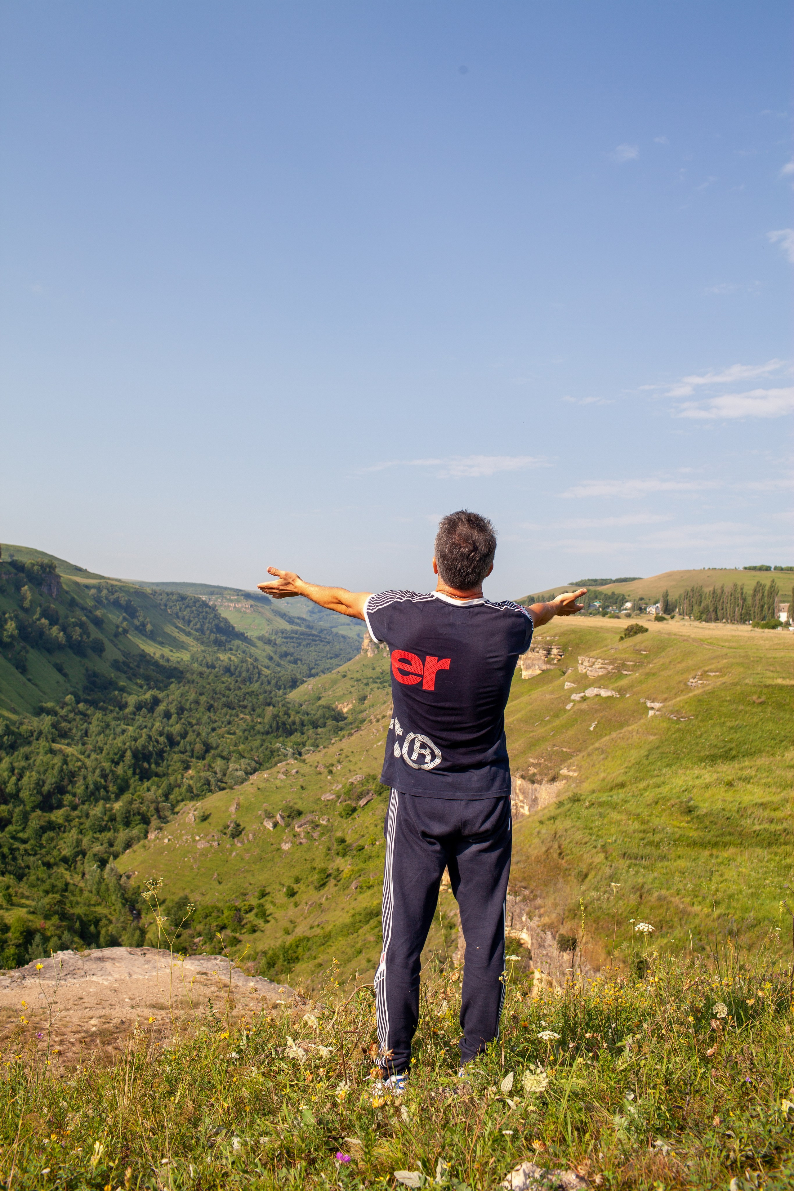 Как было и как видет это фотохудожник. Медиапродюсер, фотограф в Минеральных Водах —Виктор Холодов