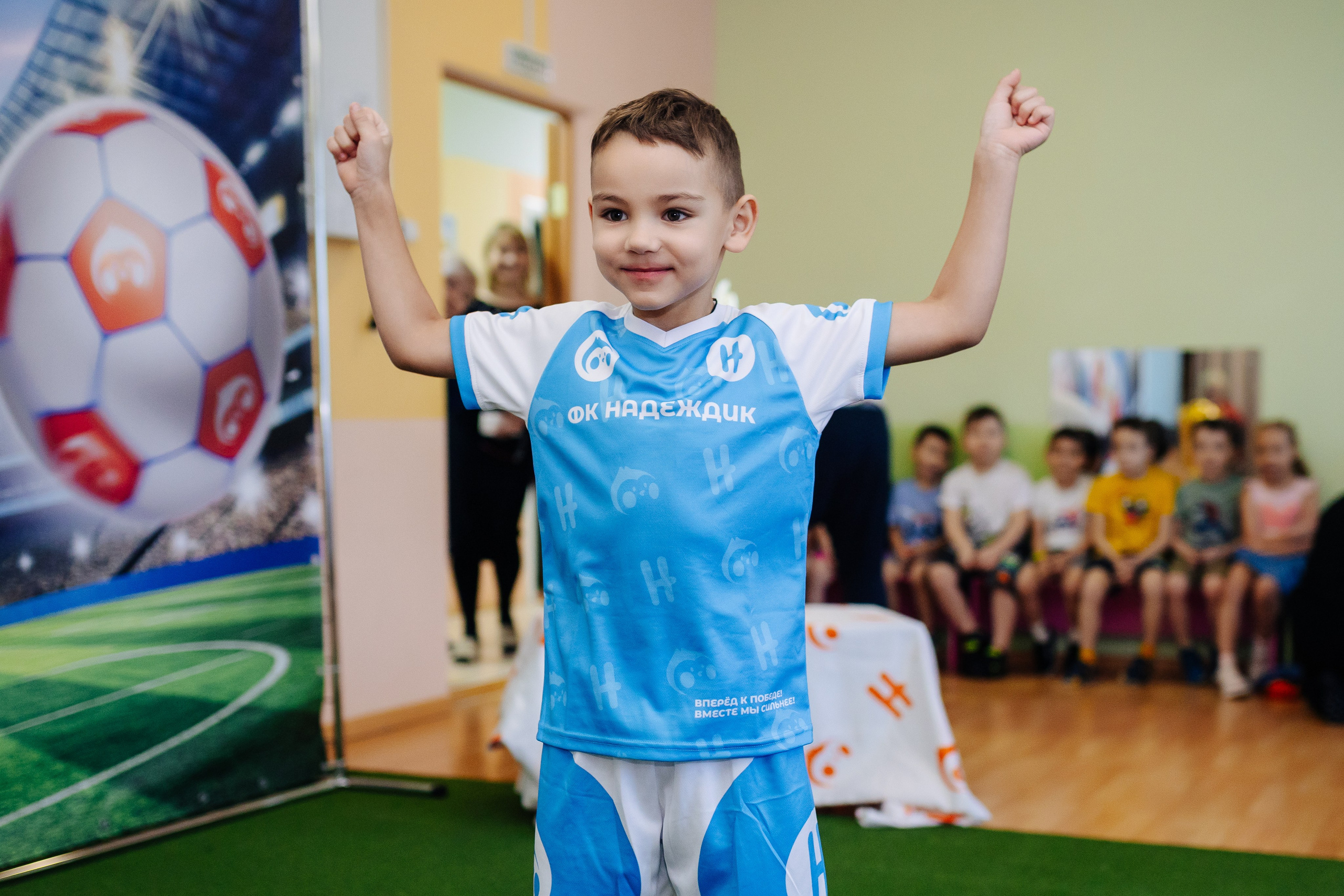 Фотосессия с кубком в детских садах г. Магнитогорска. Денис Прохоров Фотограф в г. Магнитогорск