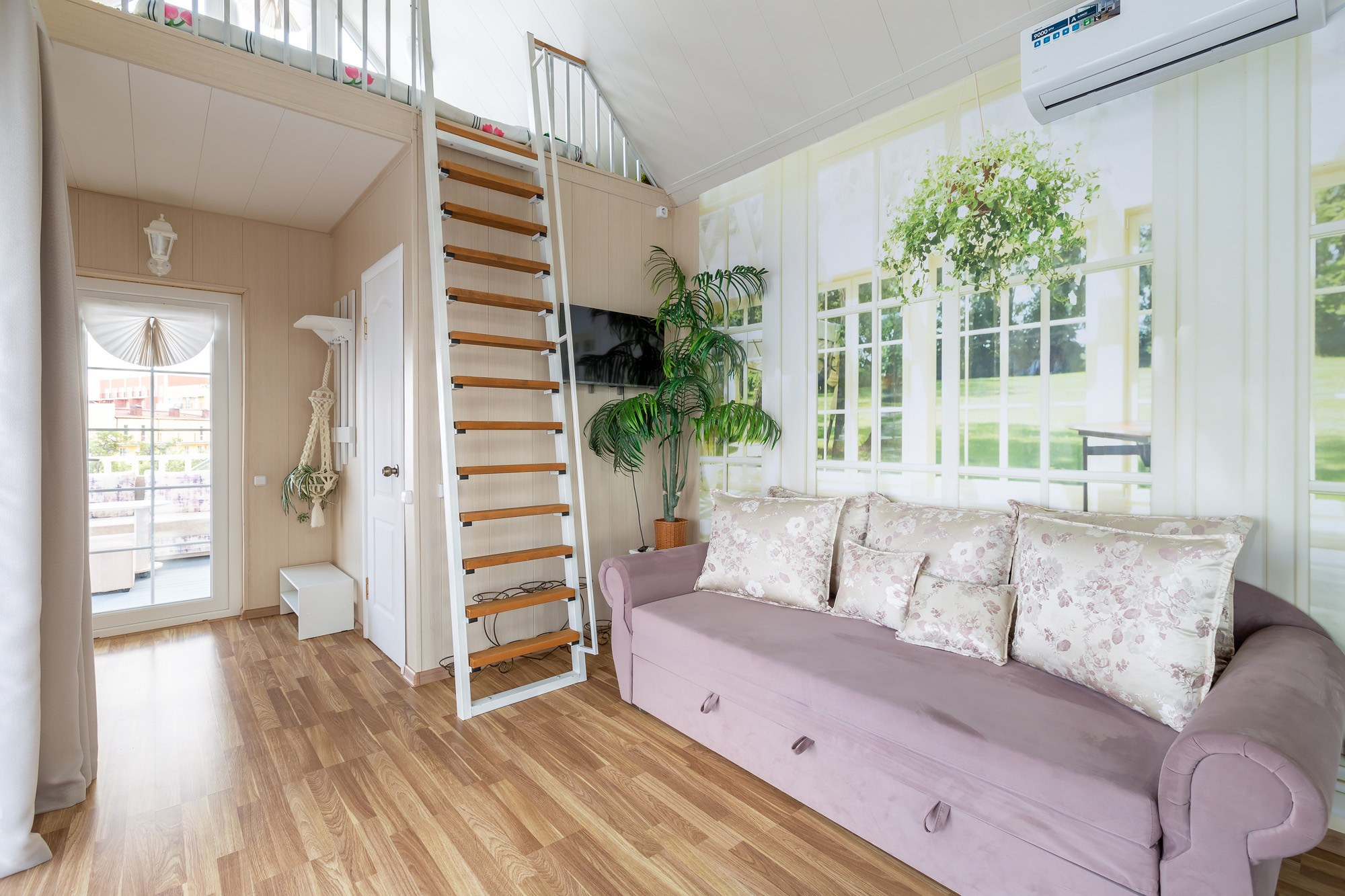 Алушта. Гостевой домик «Прованс». Интерьерный фотограф в Крыму