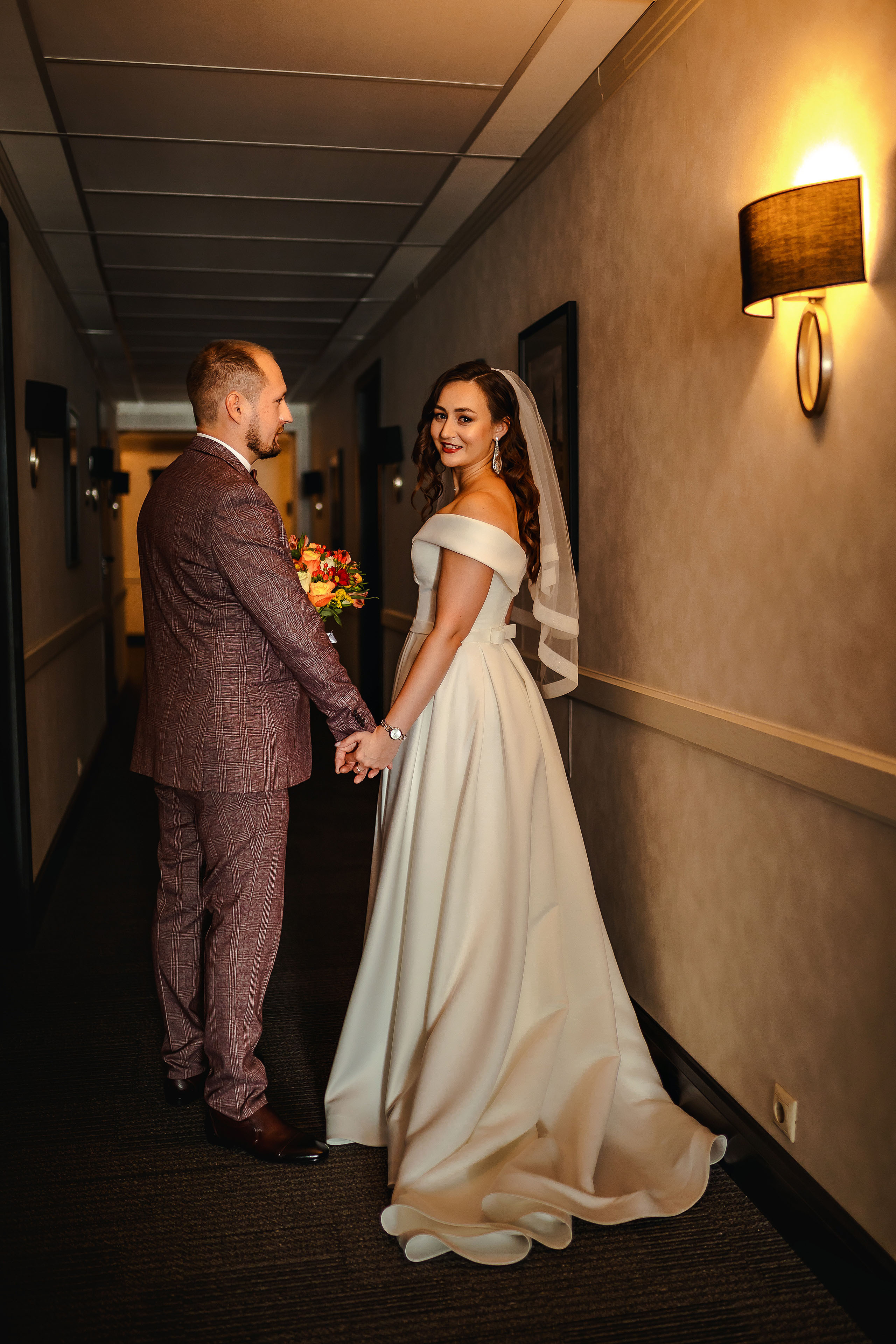 Максим и Светлана. Хабаровск. Сентябрь. Яркое солнце и проливной осенний дождь. Свадебный фотограф в Хабаровске