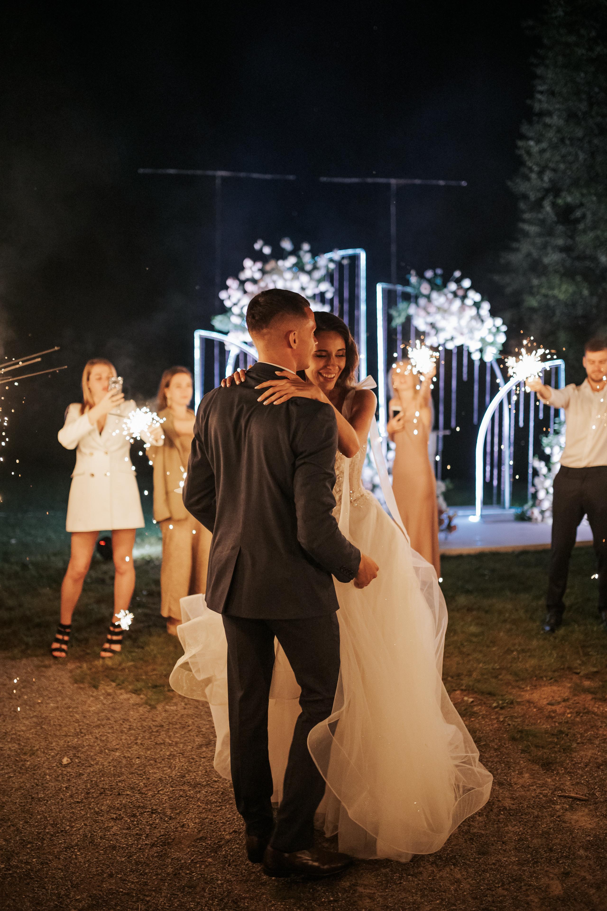 Эльвира и Сергей. Хабаровск.Июль. Ключевые кадры. Стиль, молодость…. Свадебный фотограф в Хабаровске