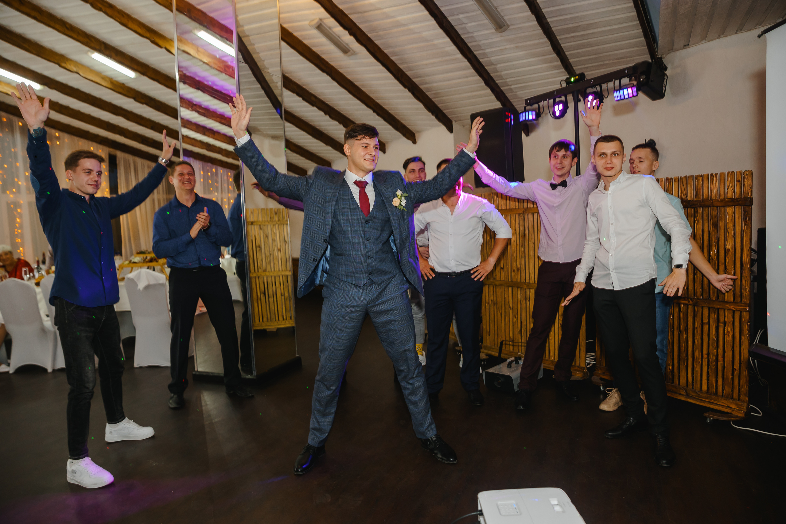 Виталий и Валерия. Комсомольск-на-Амуре. Август. Нежная дерзкая и молдая пара. Свадебный фотограф в Хабаровске