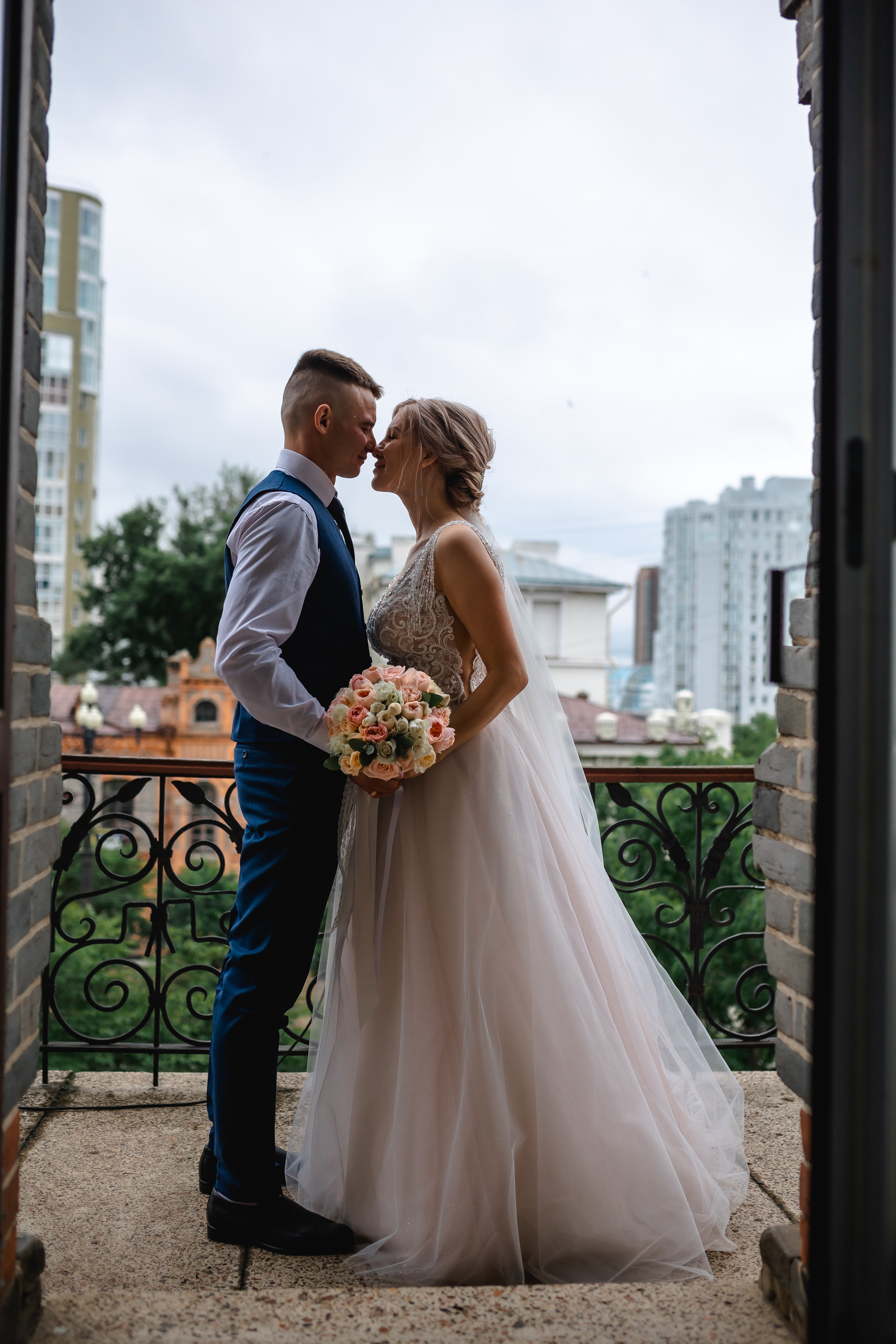 Марина и Денис. Хабаровск. Июль. Нежность и чувства. Свадебный фотограф в Хабаровске