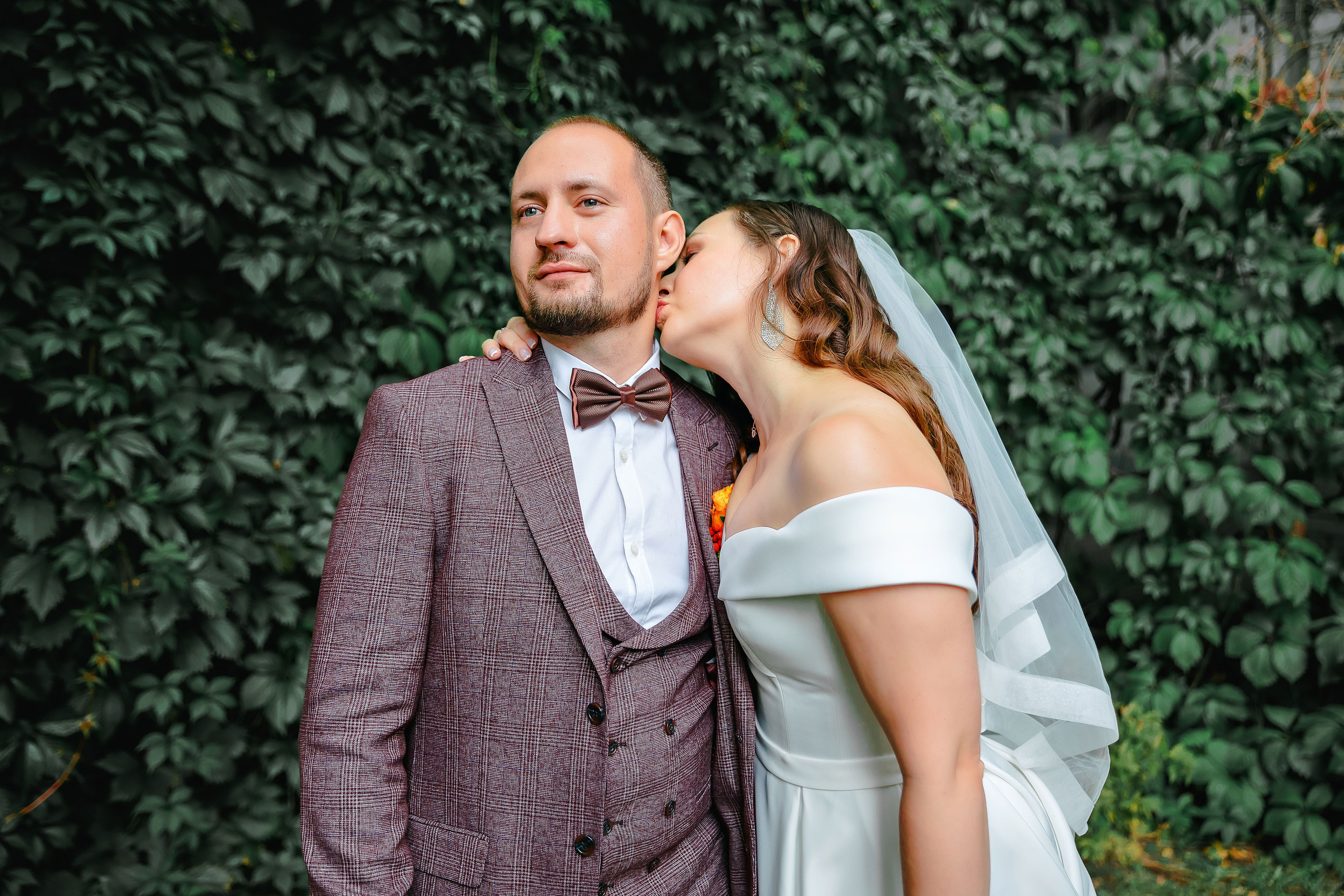 Максим и Светлана. Хабаровск. Сентябрь. Яркое солнце и проливной осенний дождь. Свадебный фотограф в Хабаровске