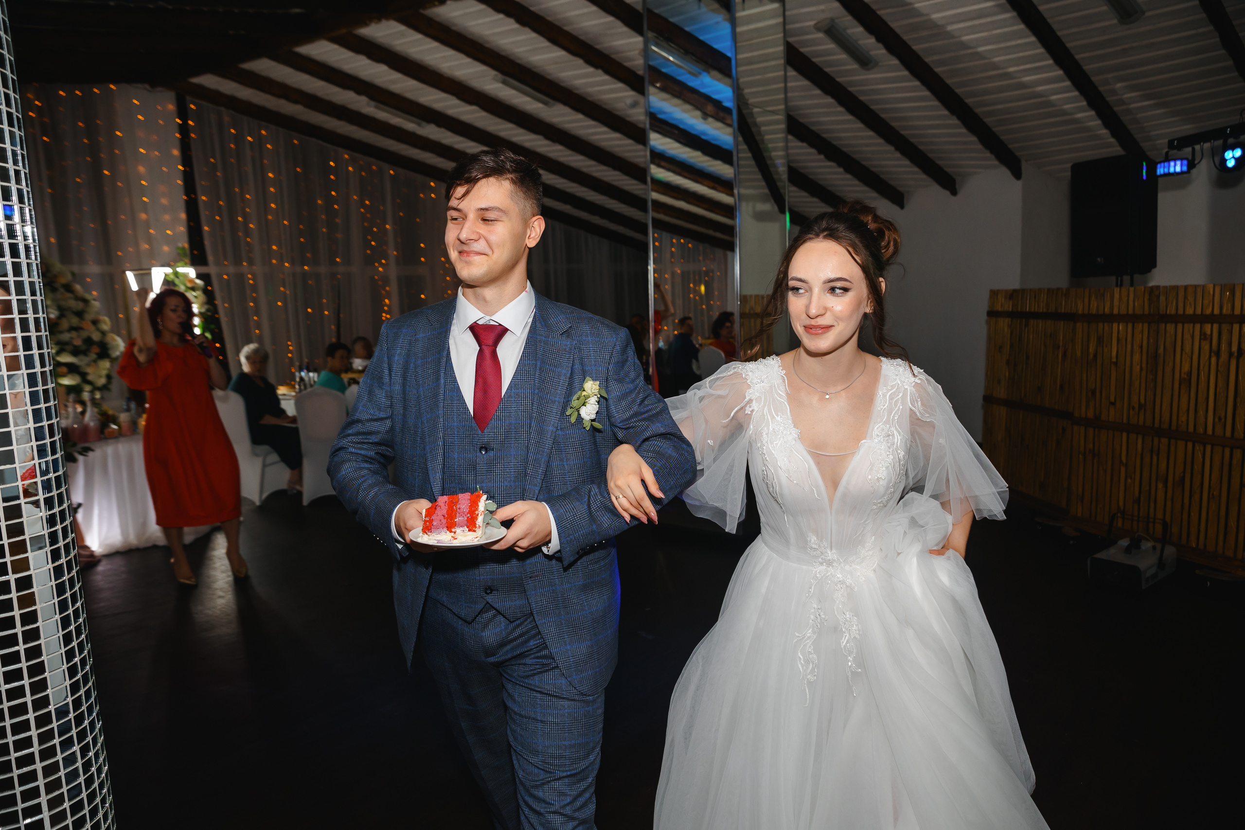 Виталий и Валерия. Комсомольск-на-Амуре. Август. Нежная дерзкая и молдая пара. Свадебный фотограф в Хабаровске