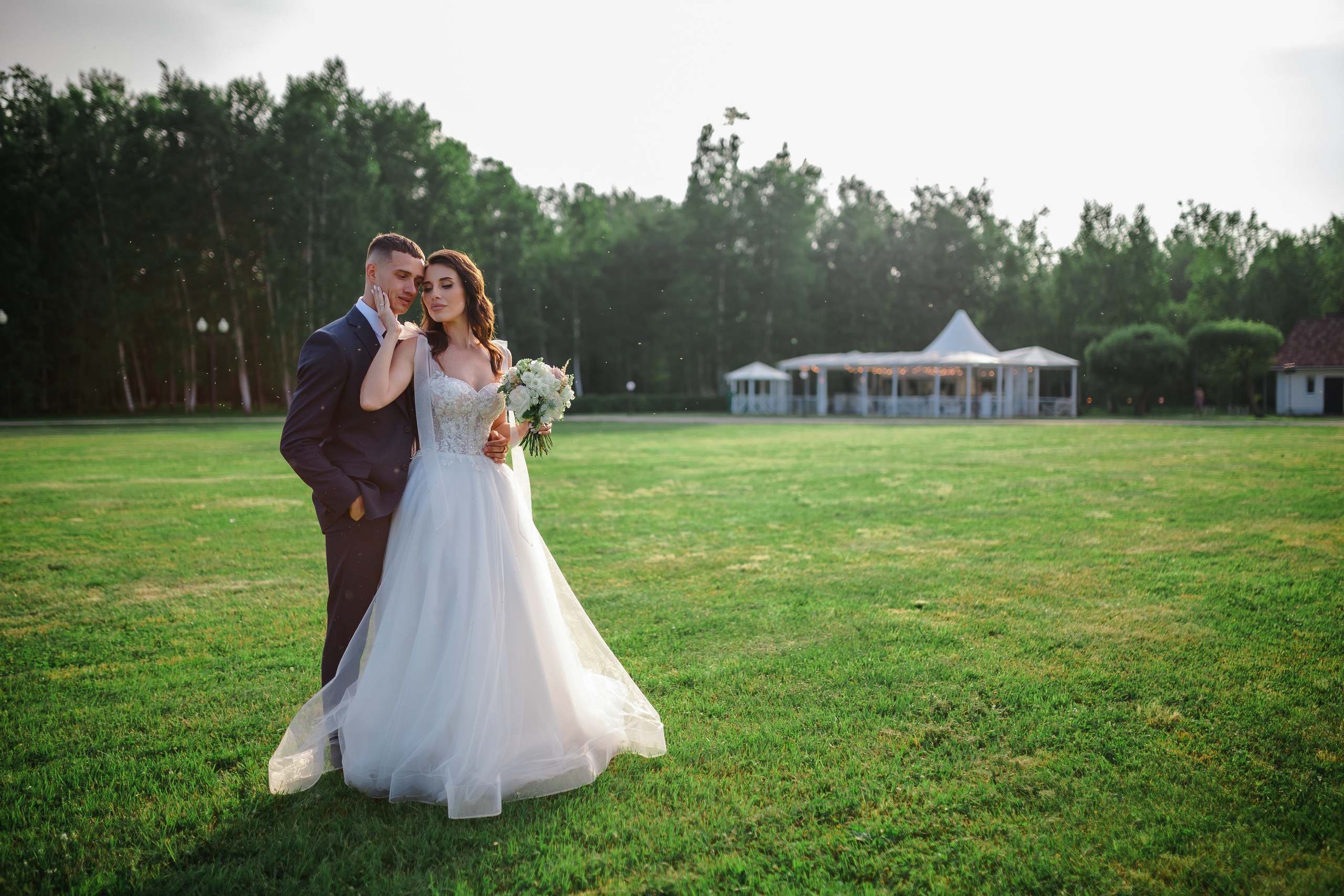 Эльвира и Сергей. Хабаровск.Июль. Ключевые кадры. Стиль, молодость…. Свадебный фотограф в Хабаровске