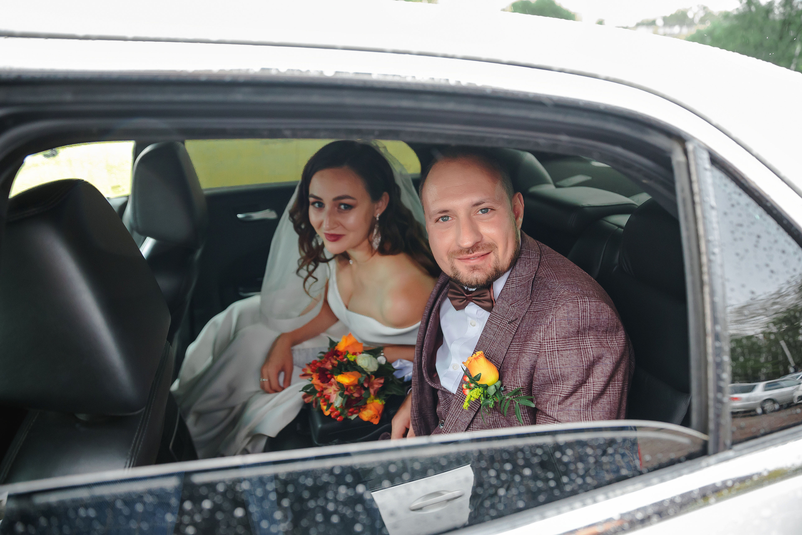 Максим и Светлана. Хабаровск. Сентябрь. Яркое солнце и проливной осенний дождь. Свадебный фотограф в Хабаровске