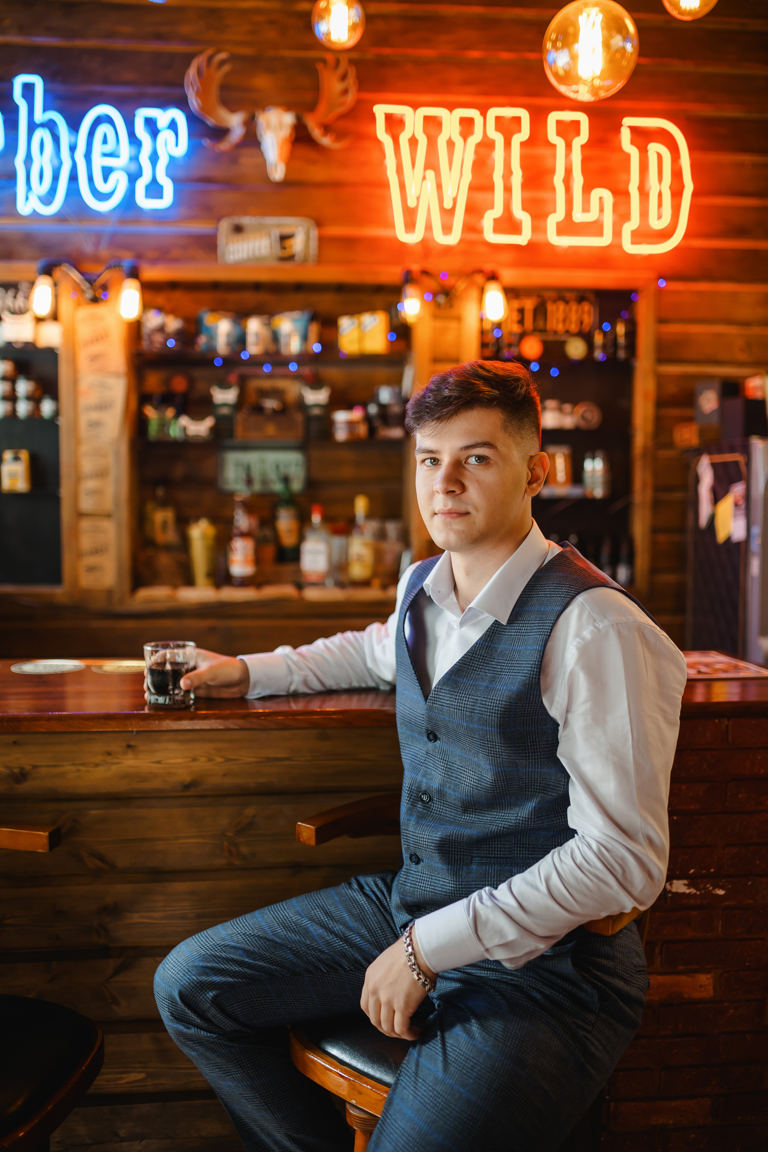 Виталий и Валерия. Комсомольск-на-Амуре. Август. Нежная дерзкая и молдая пара. Свадебный фотограф в Хабаровске