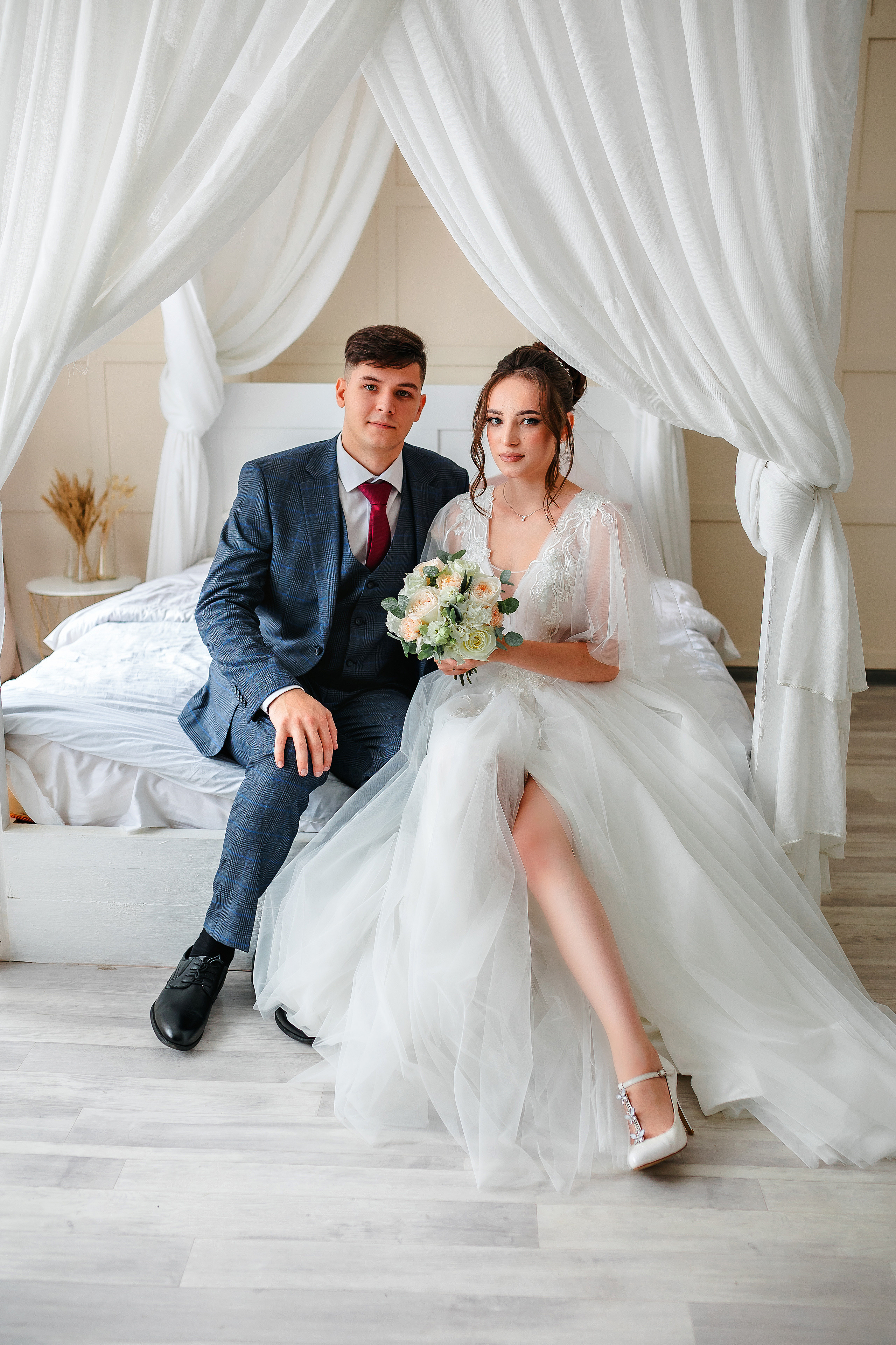 Виталий и Валерия. Комсомольск-на-Амуре. Август. Нежная дерзкая и молдая пара. Свадебный фотограф в Хабаровске