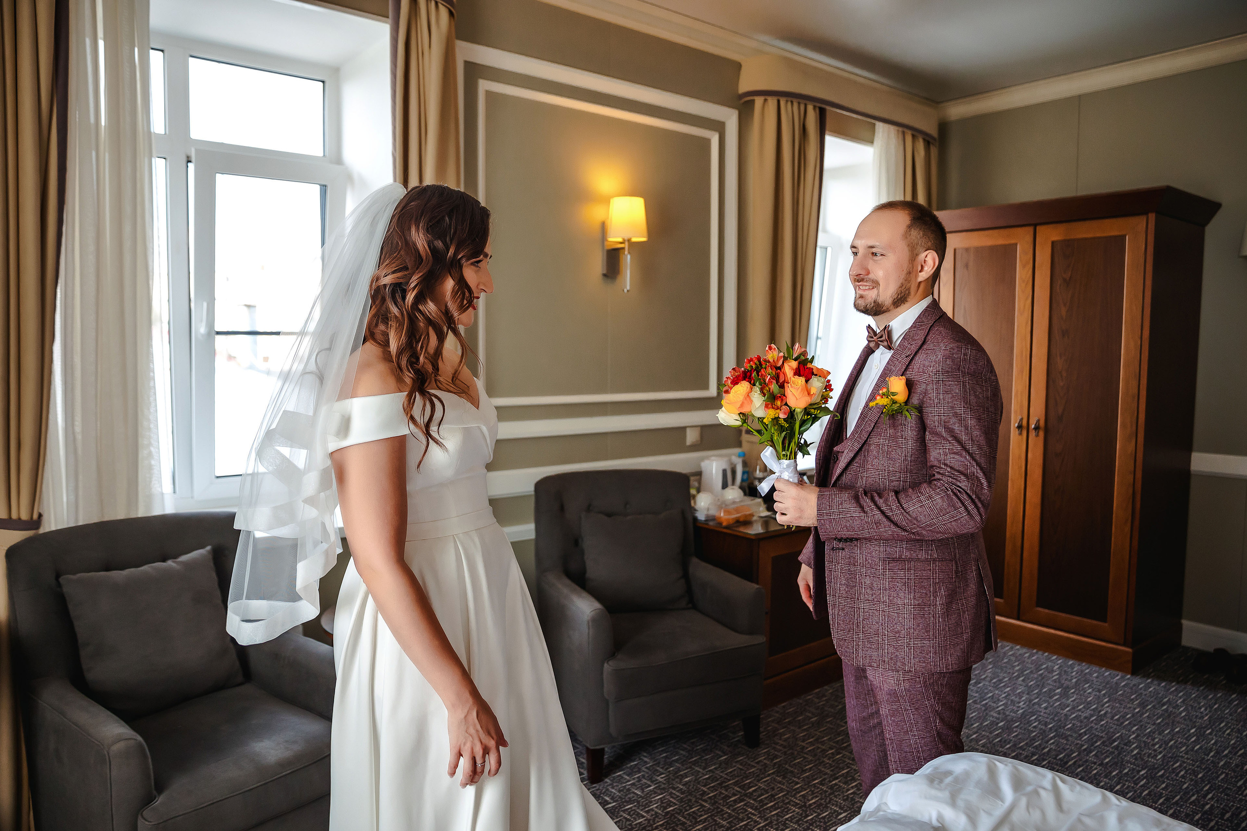 Максим и Светлана. Хабаровск. Сентябрь. Яркое солнце и проливной осенний дождь. Свадебный фотограф в Хабаровске