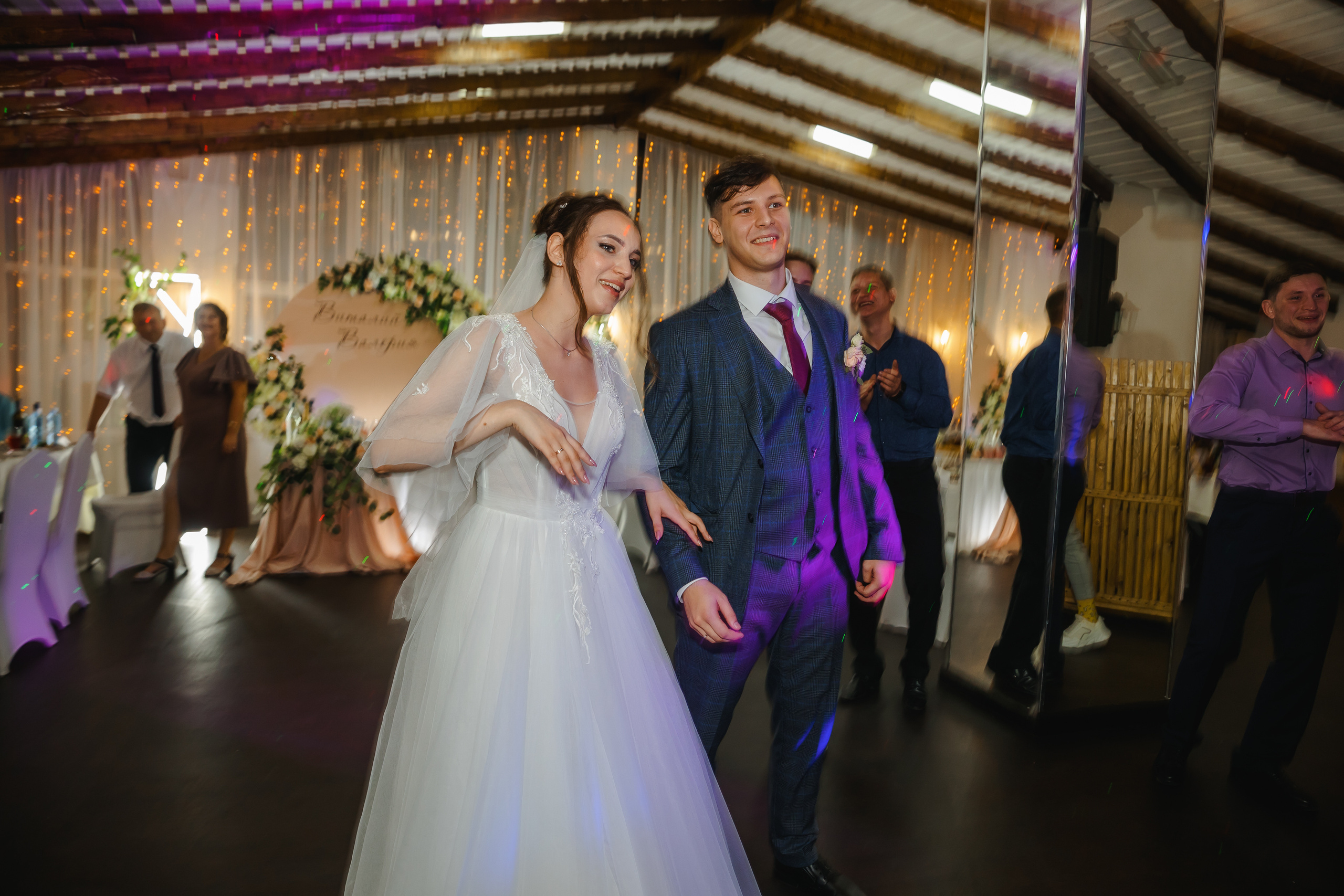 Виталий и Валерия. Комсомольск-на-Амуре. Август. Нежная дерзкая и молдая пара. Свадебный фотограф в Хабаровске