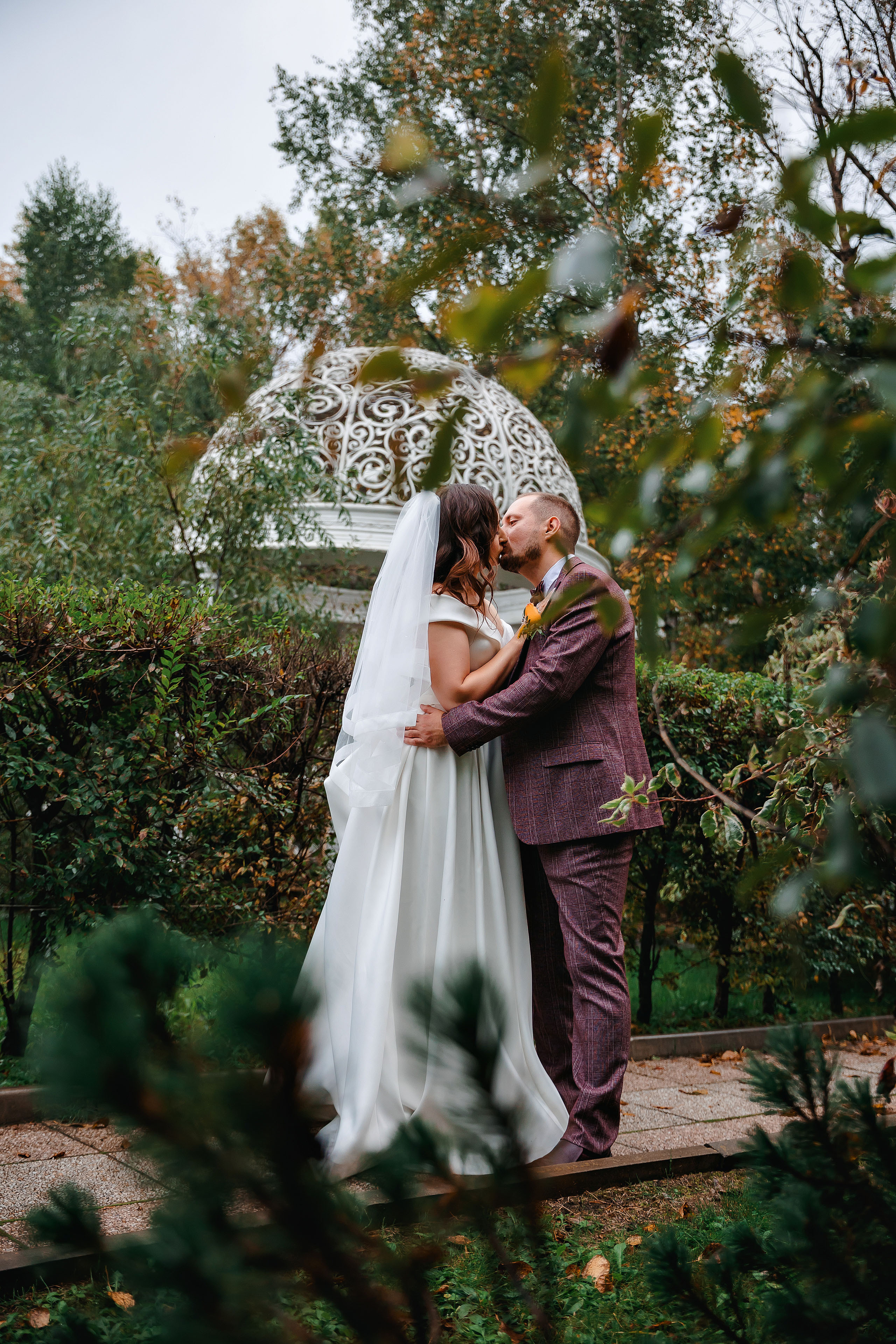 Максим и Светлана. Хабаровск. Сентябрь. Яркое солнце и проливной осенний дождь. Свадебный фотограф в Хабаровске