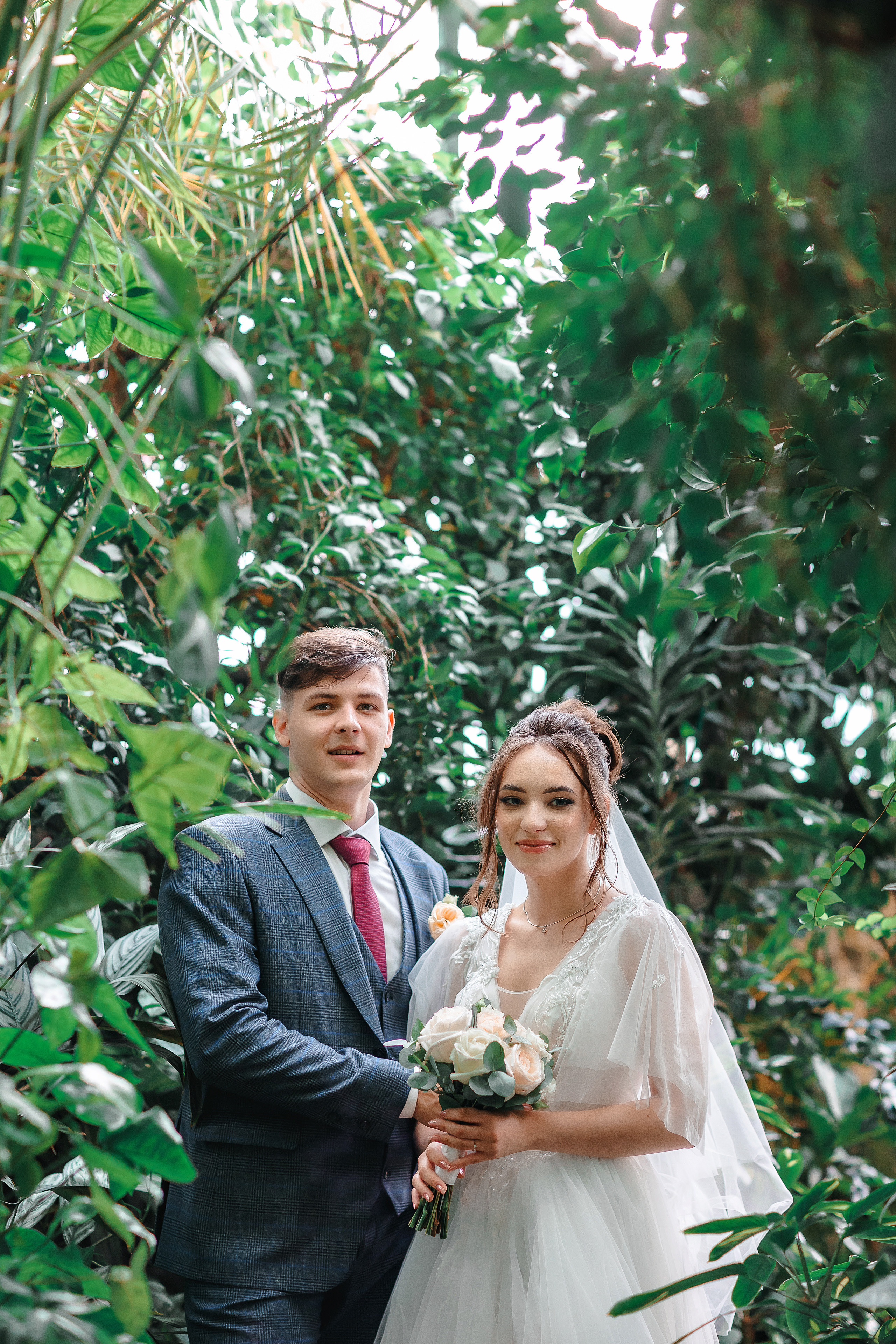 Виталий и Валерия. Комсомольск-на-Амуре. Август. Нежная дерзкая и молдая пара. Свадебный фотограф в Хабаровске