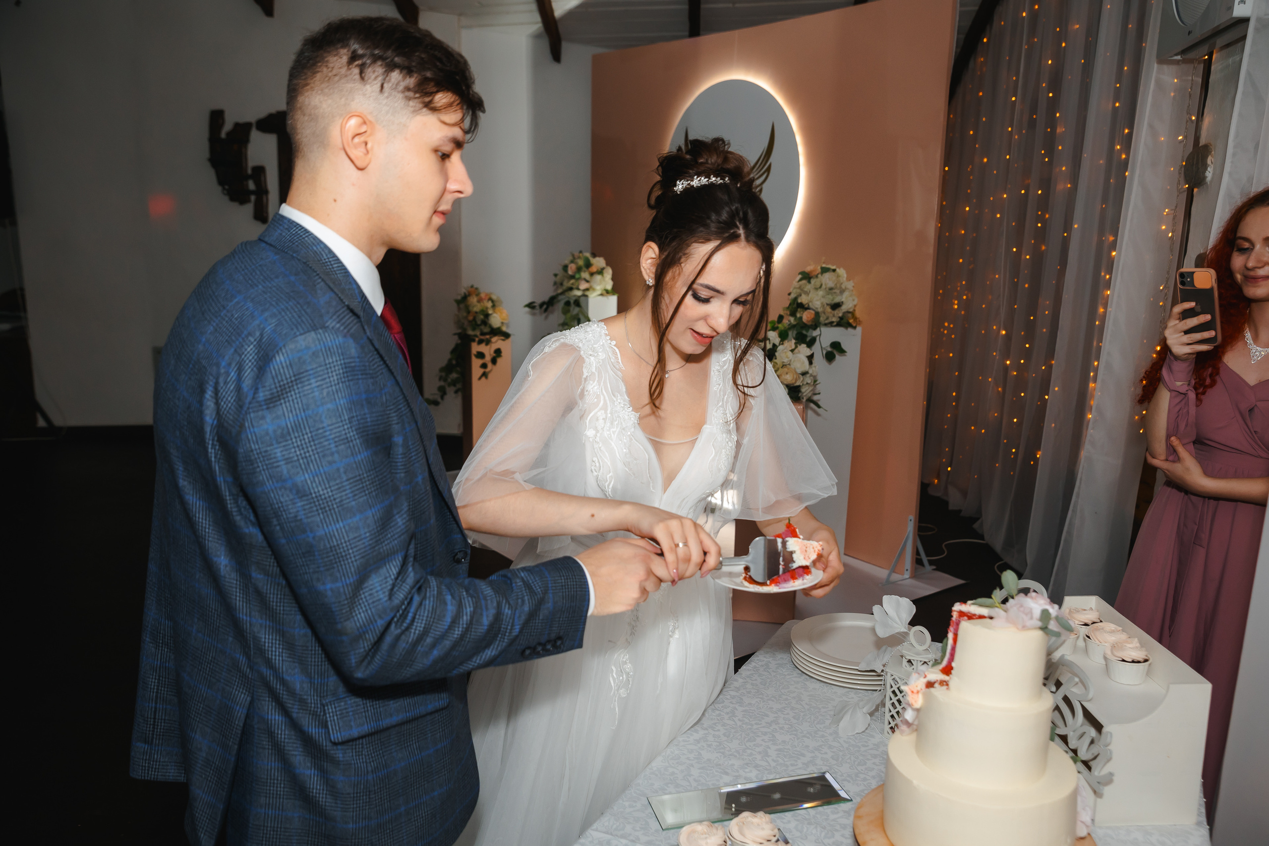 Виталий и Валерия. Комсомольск-на-Амуре. Август. Нежная дерзкая и молдая пара. Свадебный фотограф в Хабаровске