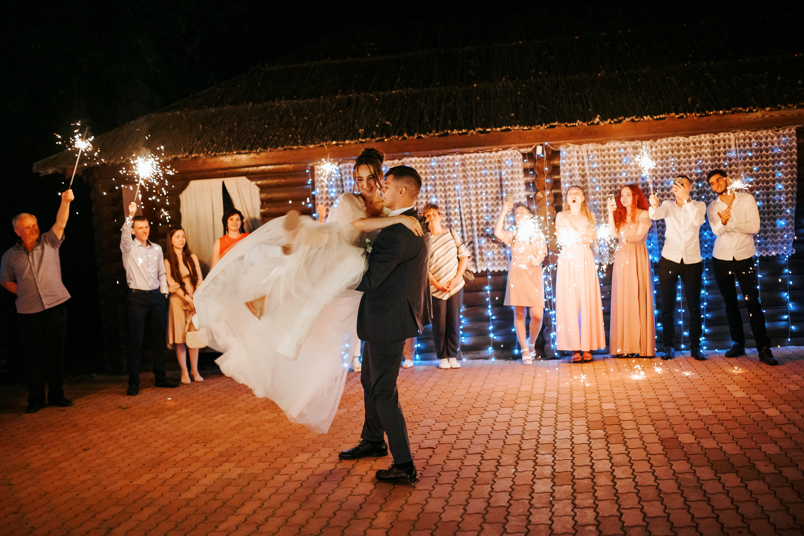 Виталий и Валерия. Комсомольск-на-Амуре. Август. Нежная дерзкая и молдая пара. Свадебный фотограф в Хабаровске