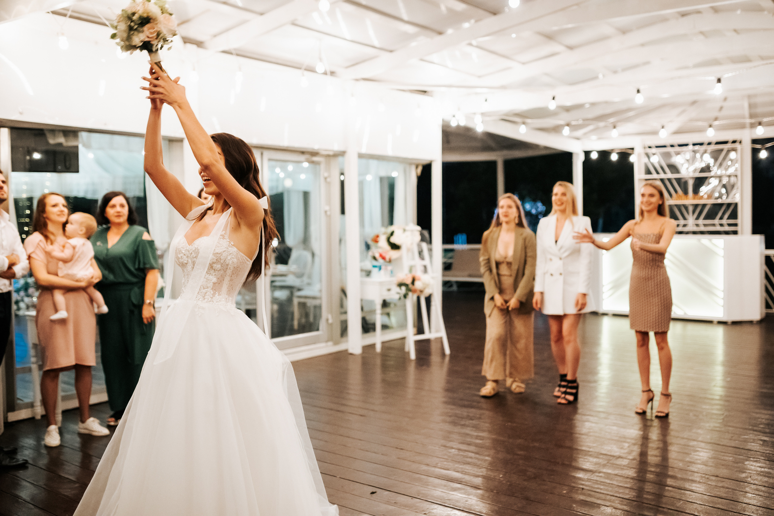 Эльвира и Сергей. Хабаровск.Июль. Ключевые кадры. Стиль, молодость…. Свадебный фотограф в Хабаровске