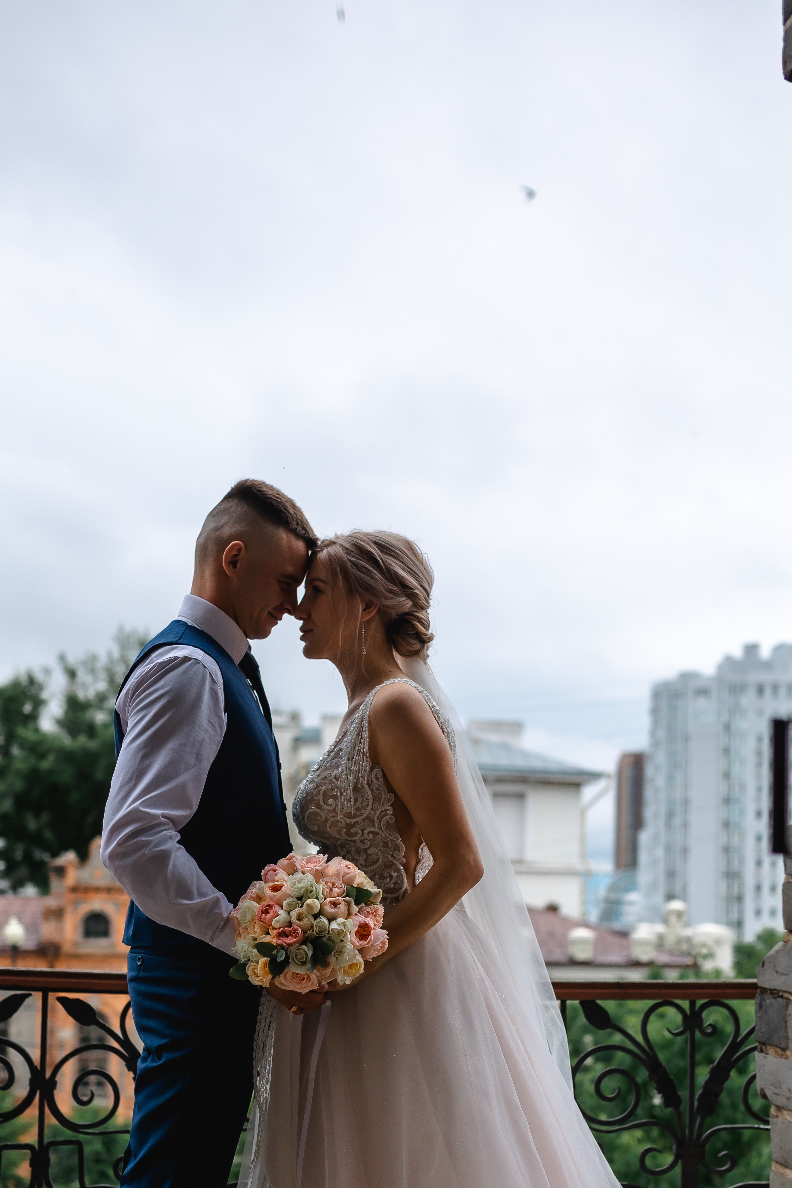 Марина и Денис. Хабаровск. Июль. Нежность и чувства. Свадебный фотограф в Хабаровске