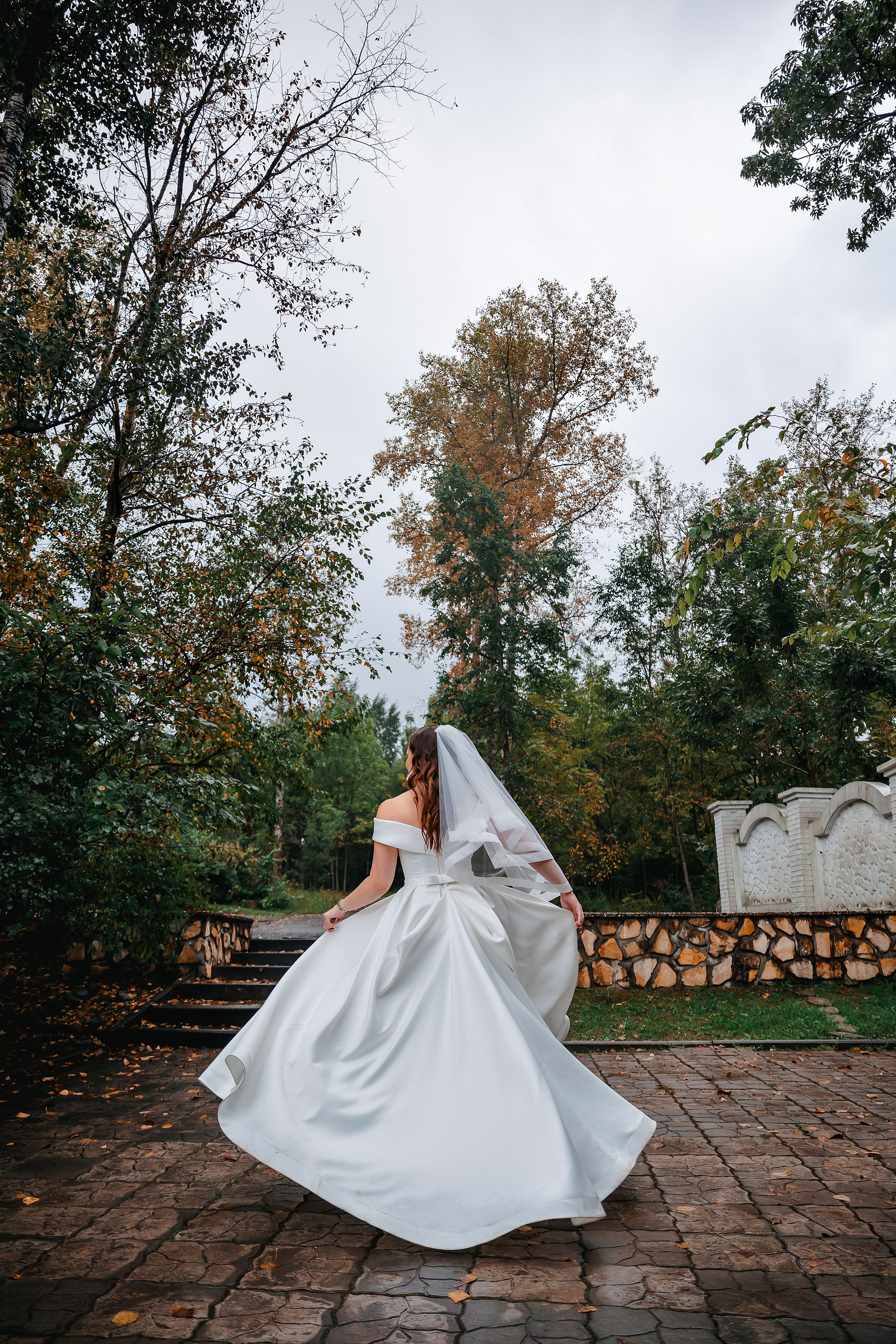 Максим и Светлана. Хабаровск. Сентябрь. Яркое солнце и проливной осенний дождь. Свадебный фотограф в Хабаровске