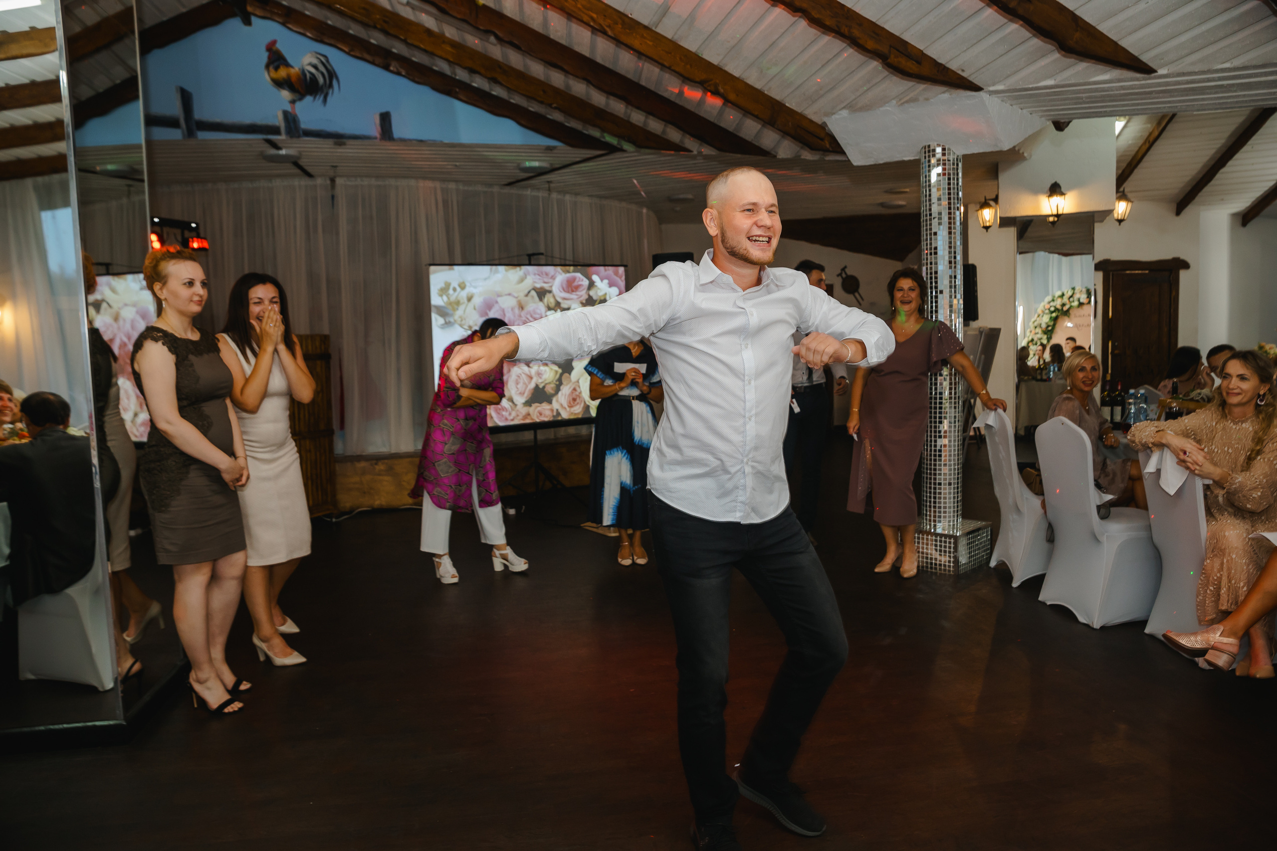 Виталий и Валерия. Комсомольск-на-Амуре. Август. Нежная дерзкая и молдая пара. Свадебный фотограф в Хабаровске