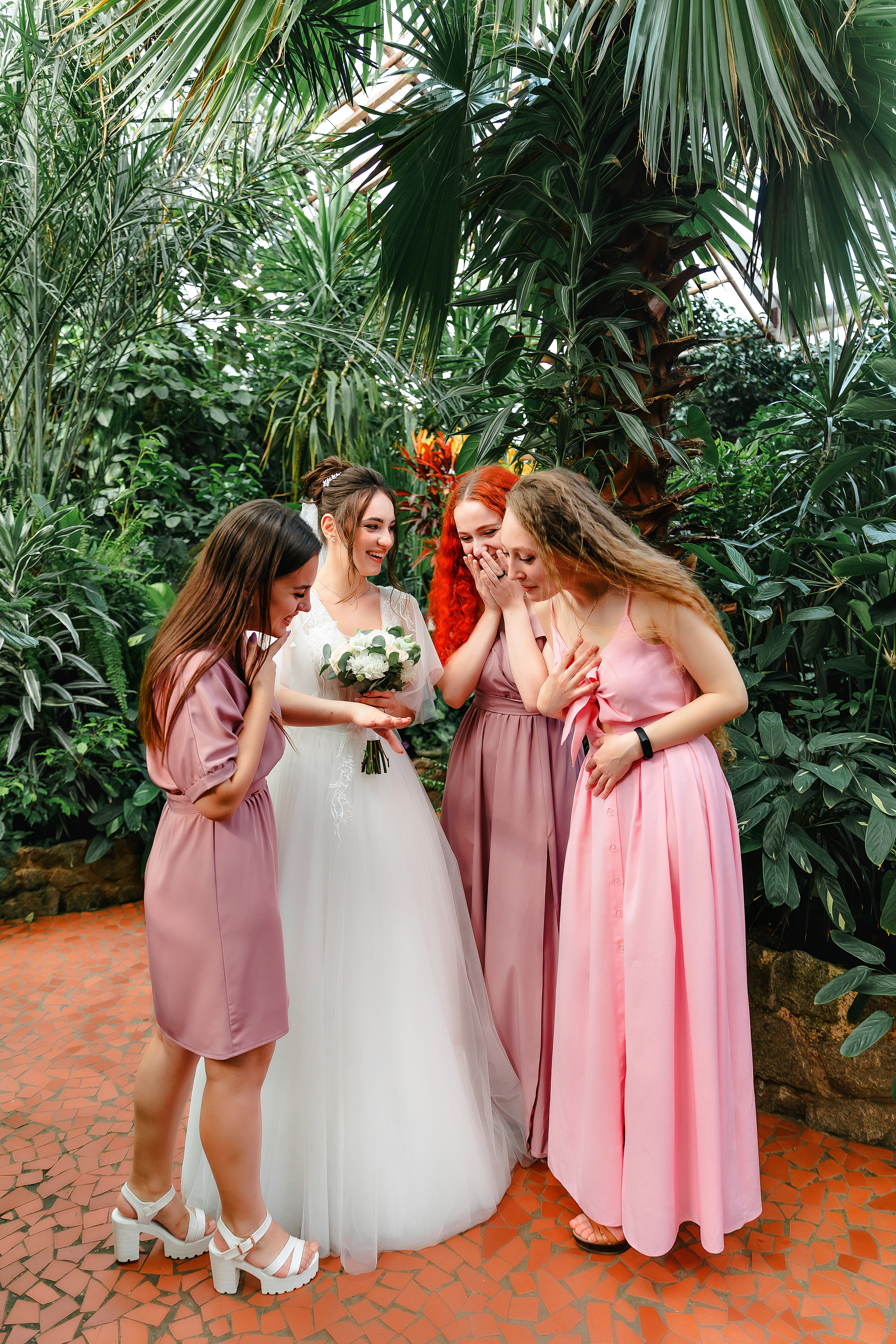 Виталий и Валерия. Комсомольск-на-Амуре. Август. Нежная дерзкая и молдая пара. Свадебный фотограф в Хабаровске