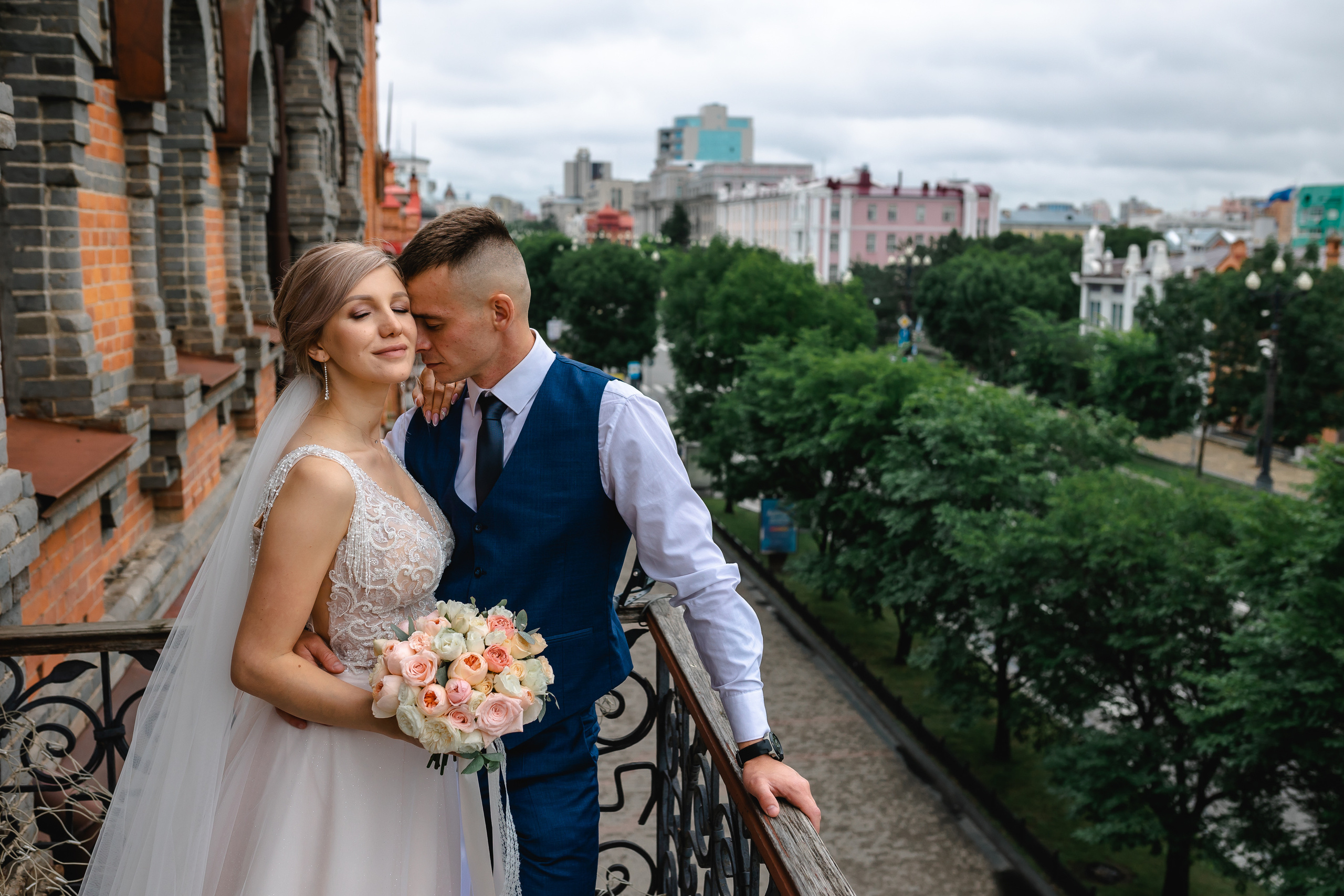 Марина и Денис. Хабаровск. Июль. Нежность и чувства. Свадебный фотограф в Хабаровске