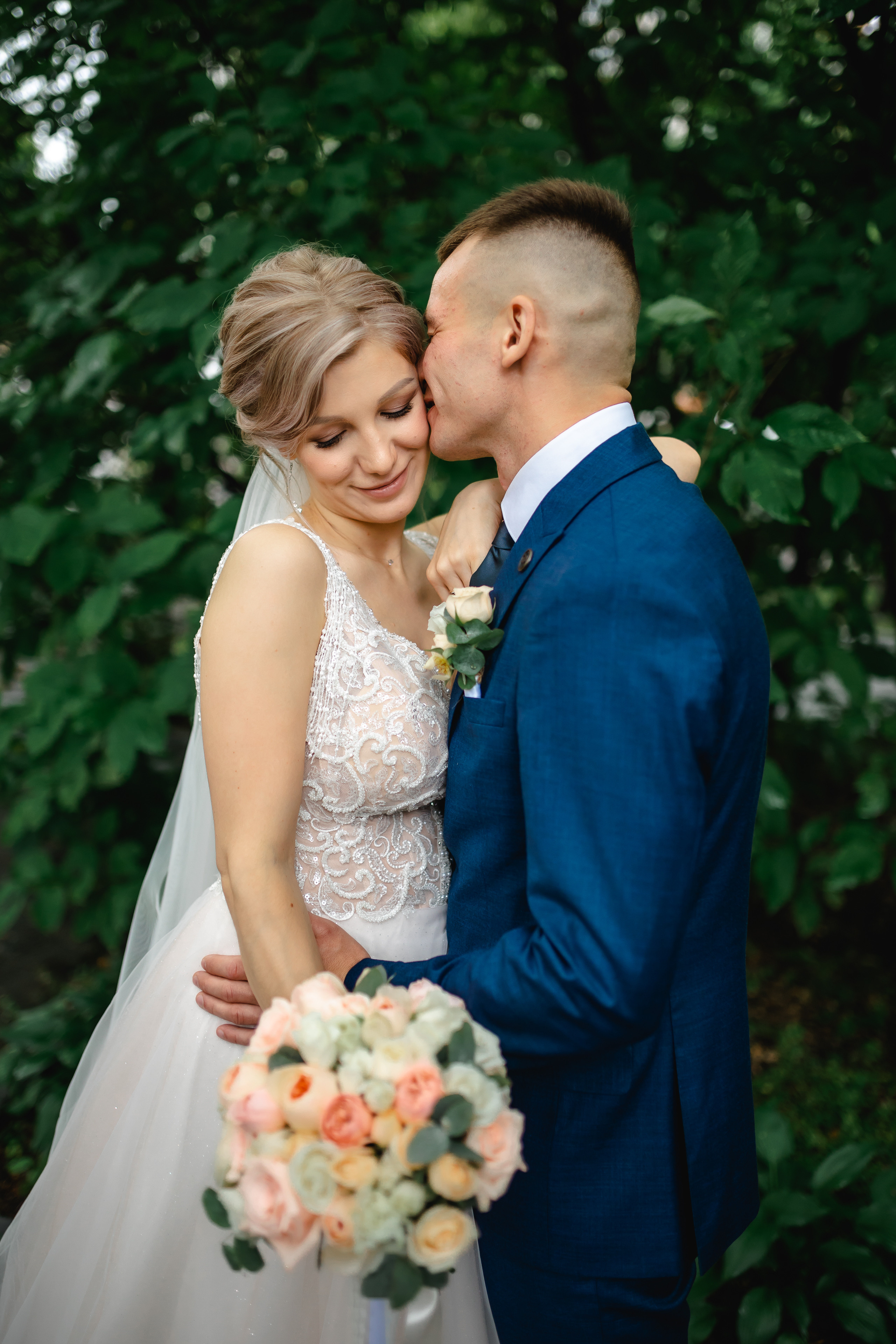 Марина и Денис. Хабаровск. Июль. Нежность и чувства. Свадебный фотограф в Хабаровске