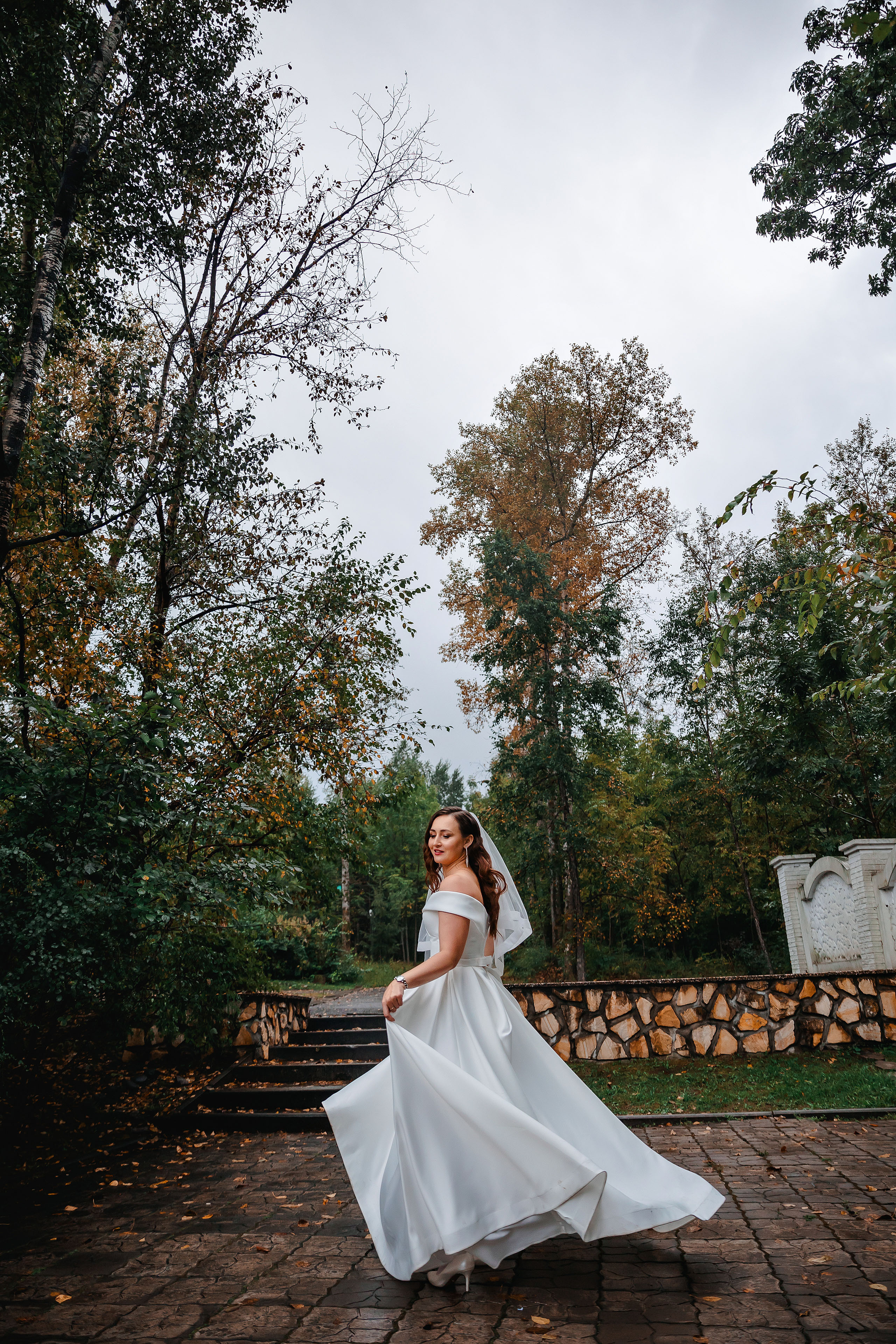 Максим и Светлана. Хабаровск. Сентябрь. Яркое солнце и проливной осенний дождь. Свадебный фотограф в Хабаровске