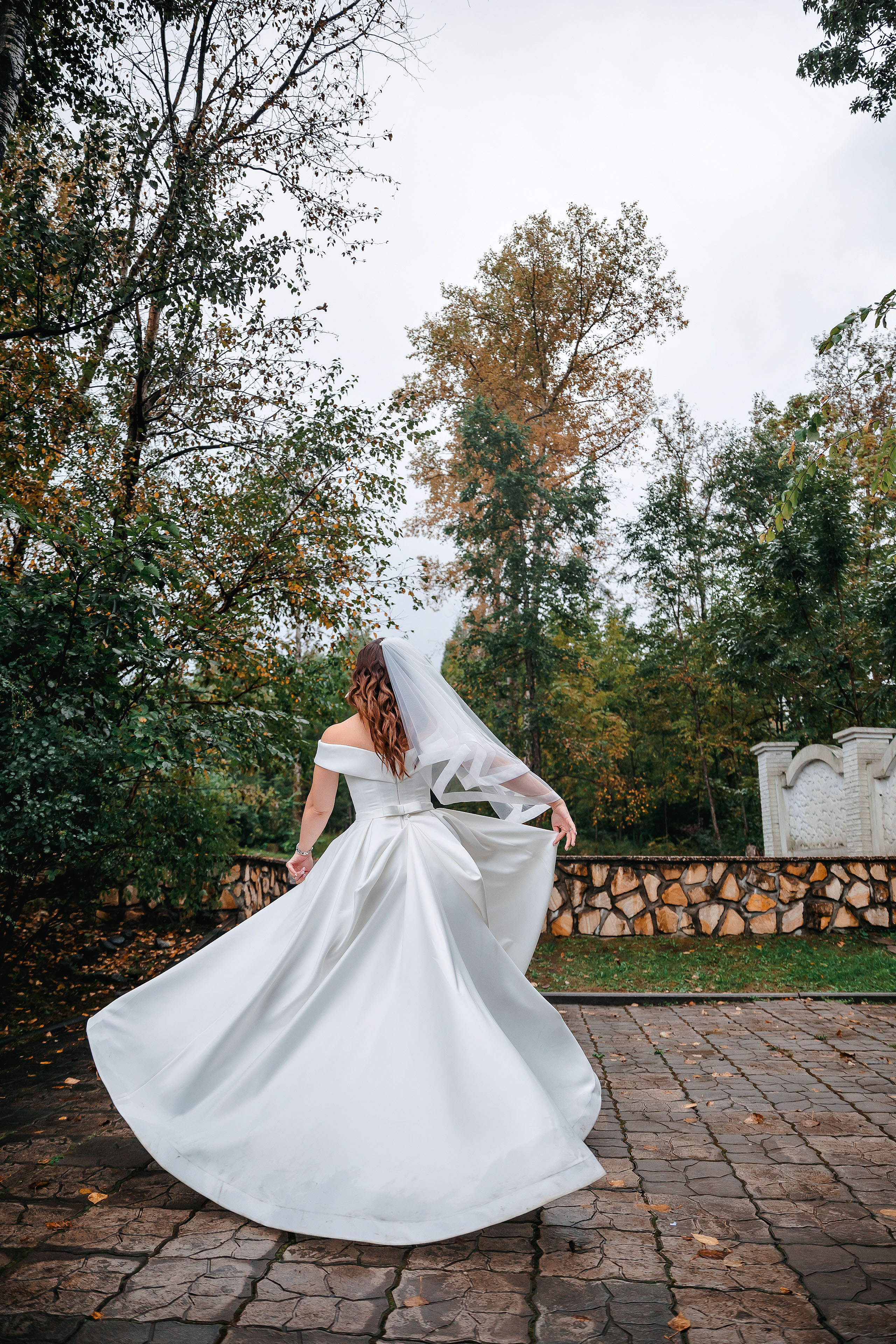 Максим и Светлана. Хабаровск. Сентябрь. Яркое солнце и проливной осенний дождь. Свадебный фотограф в Хабаровске