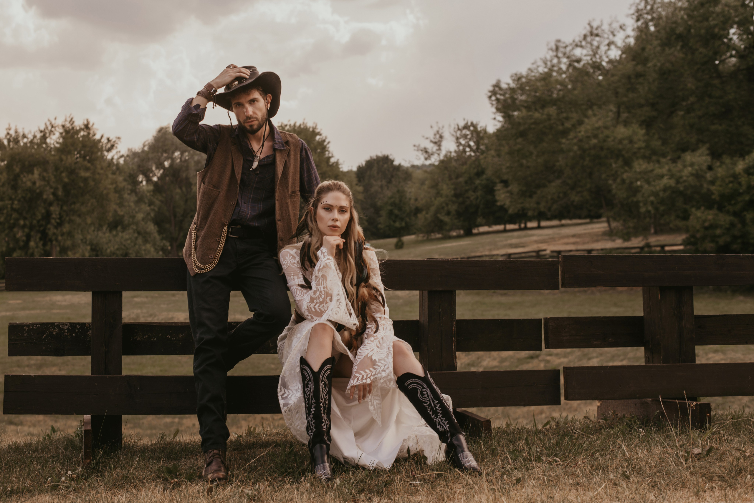 Свадебная лав стори фотосессия в стиле бохо. Фотограф Москва: тематическая фотосессия с подбором образа