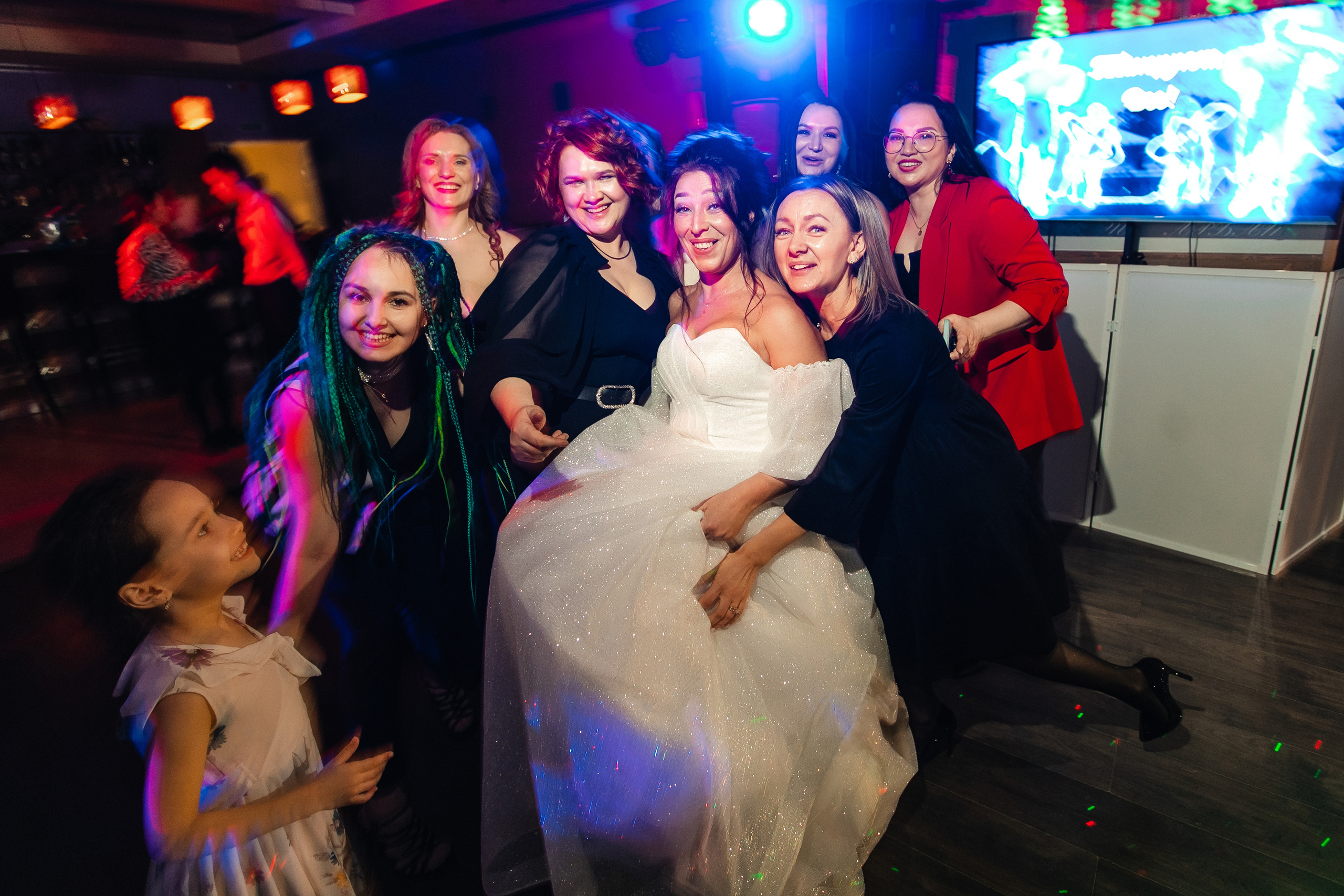 Оксана + Андрей. Роман Урумбаев фотограф Нижневартовск