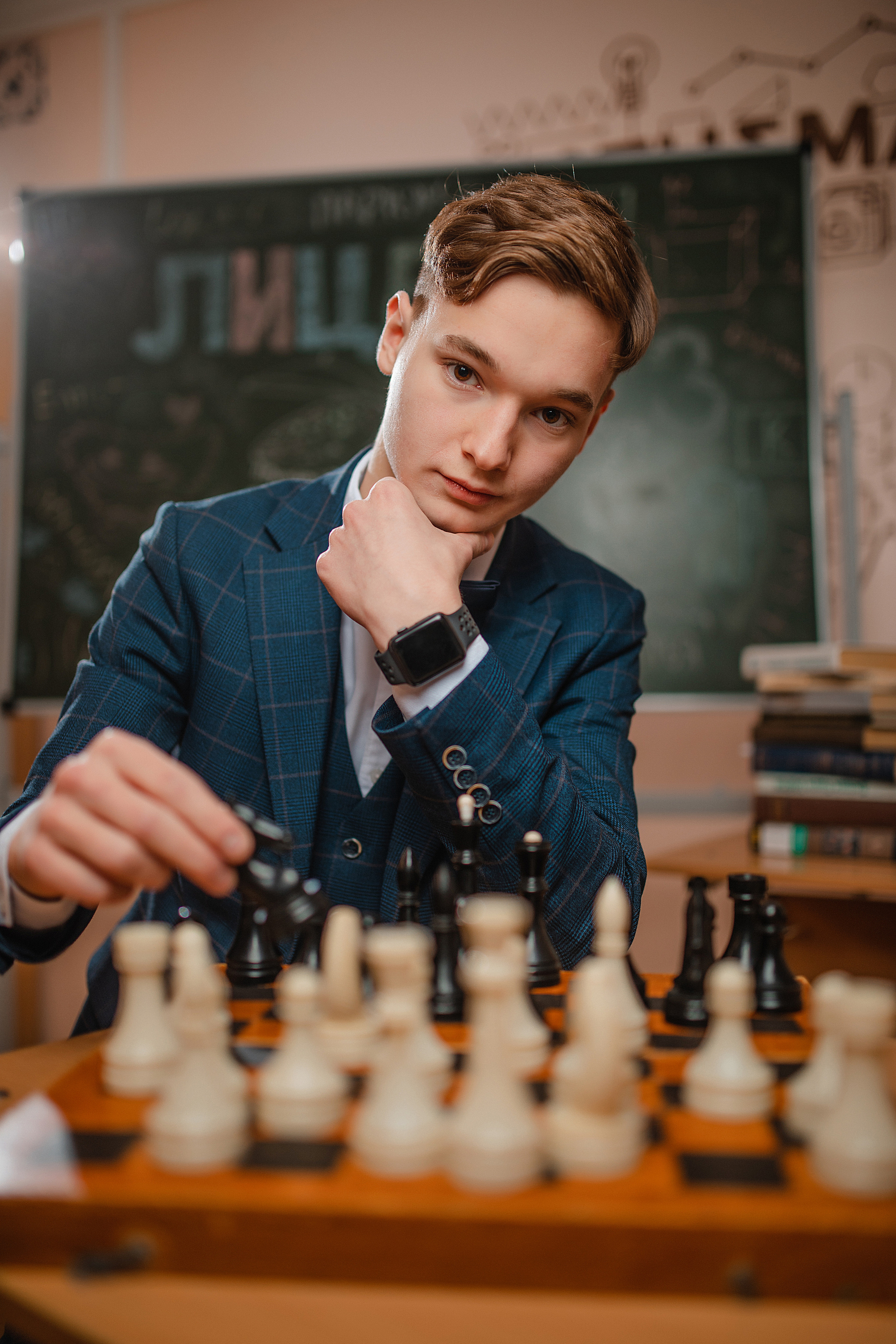 Лицеисты. Роман Урумбаев фотограф Нижневартовск