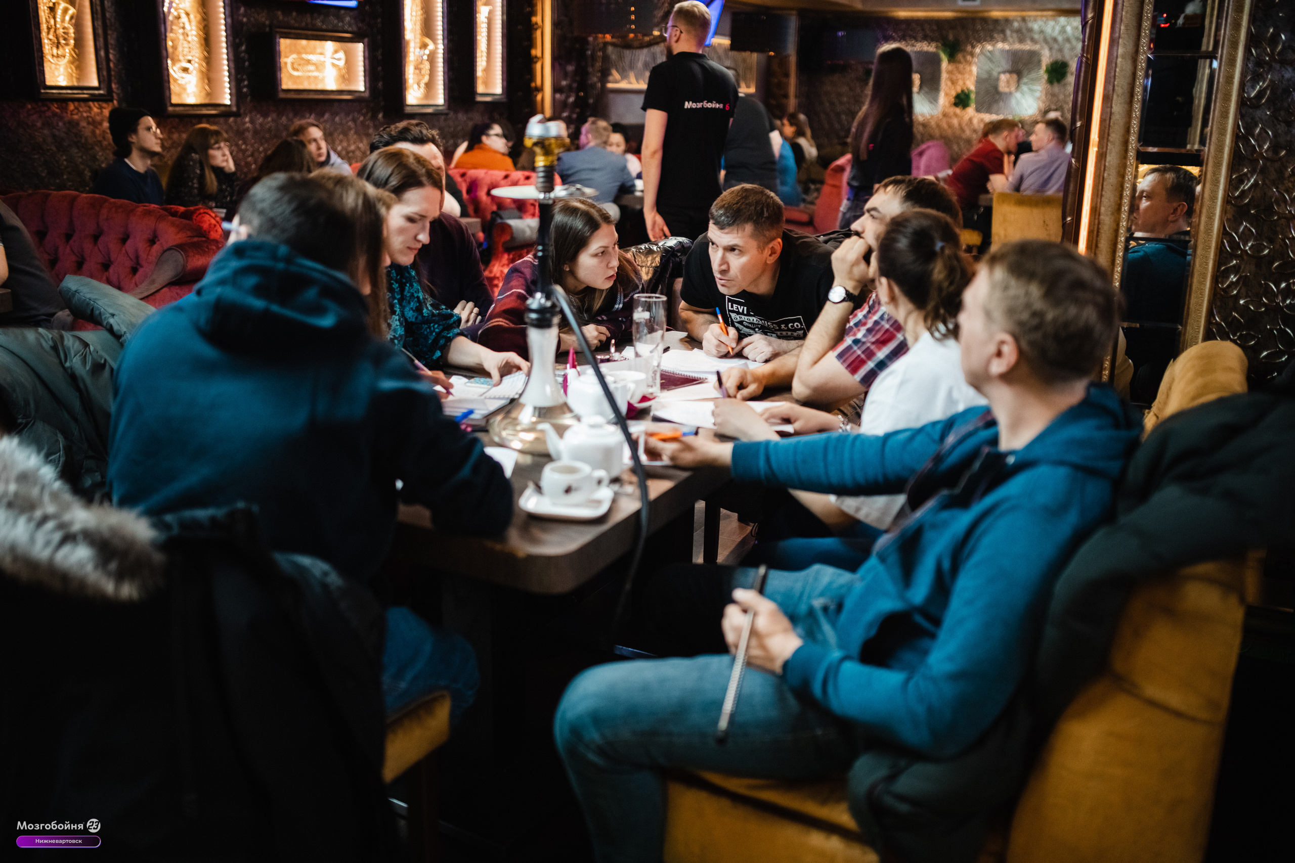 Мозгобойня и другие квизы. Роман Урумбаев фотограф Нижневартовск