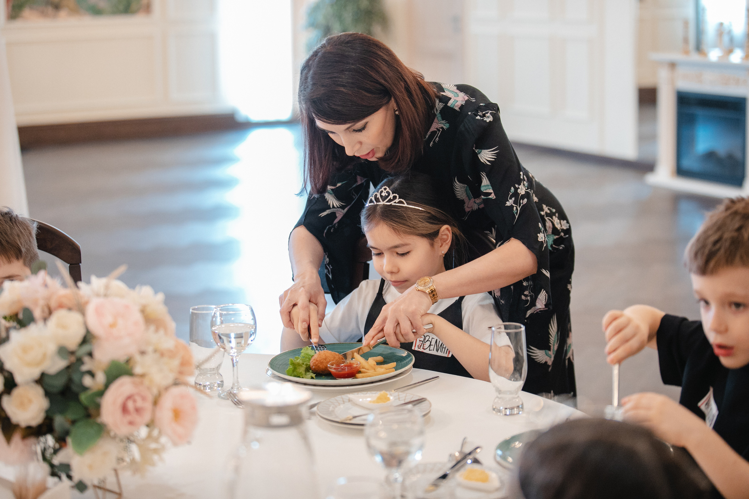 Правила этикета для детей. Банкетный холл Чехов. Роман Урумбаев фотограф Нижневартовск