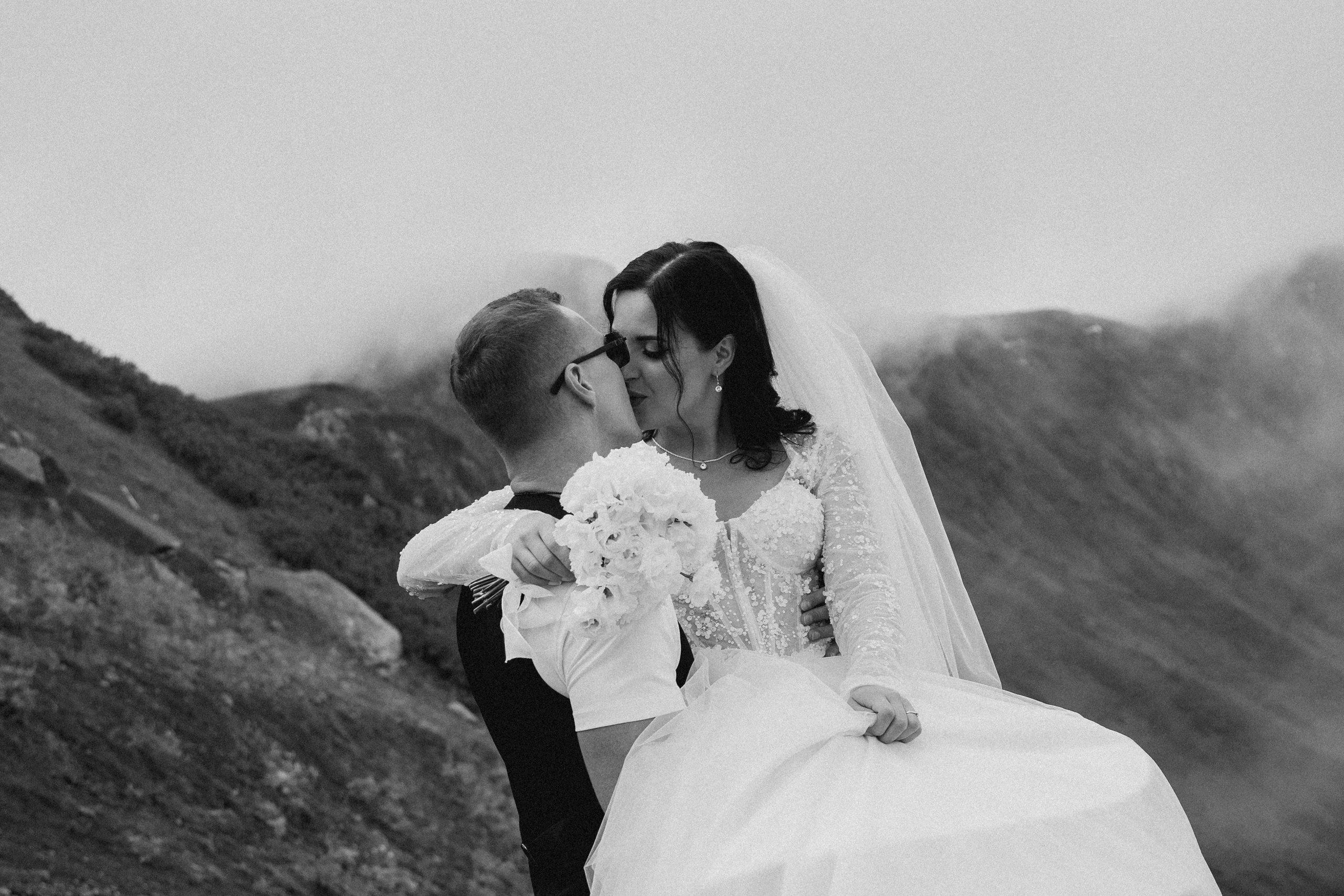 Свадебная Фотосессия в горах Сочи Красной поляны. Фотограф Сочи Адлер Сириус Красная поляна Олеся Минив