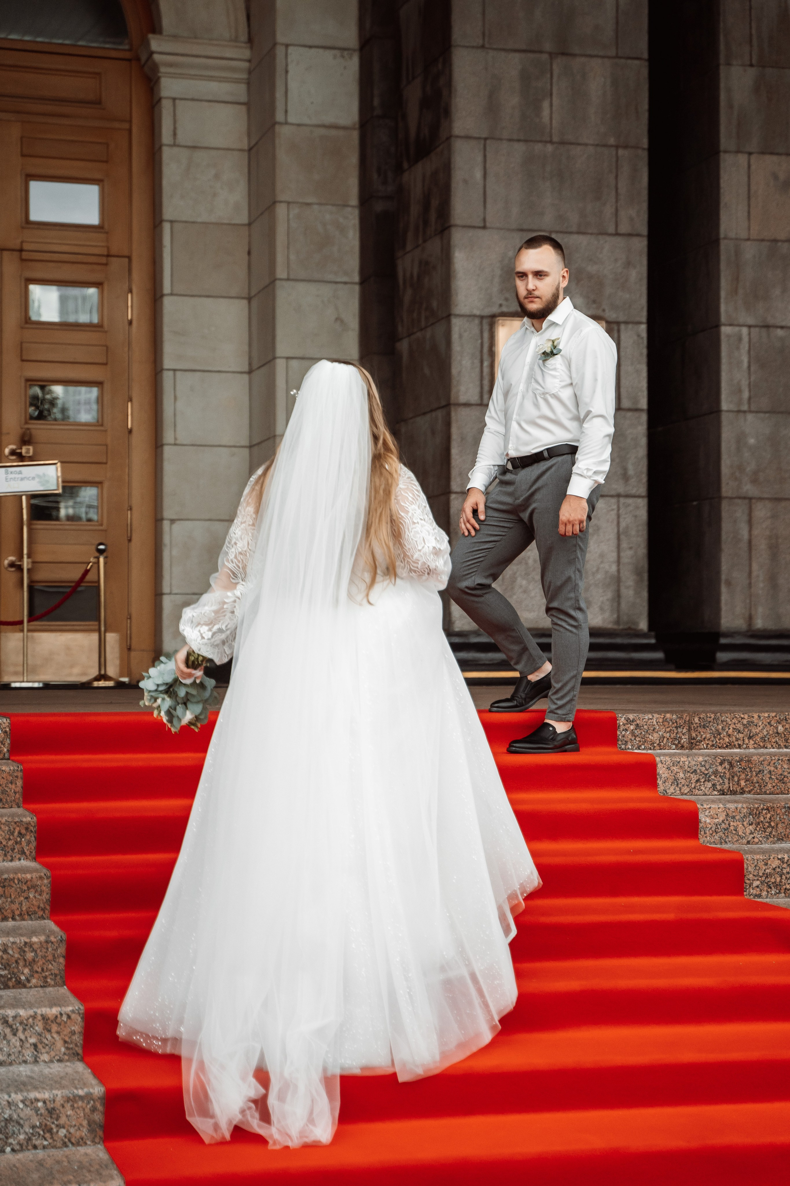 Елена и Александр. Регистрация и прогулка. Фотограф и видеограф в Москве и Московской области Мария Вишня