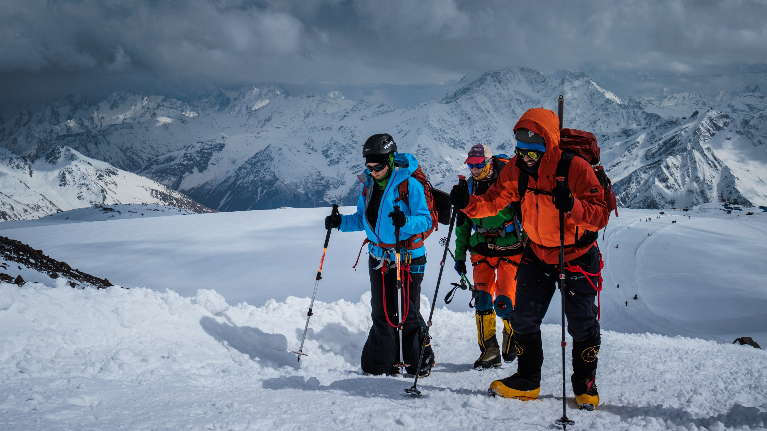 Эльбрус / акклиматизация. Фотограф на трекинг и восхождение Эльбрус, Приэльбрусье. Елизавета Бобок