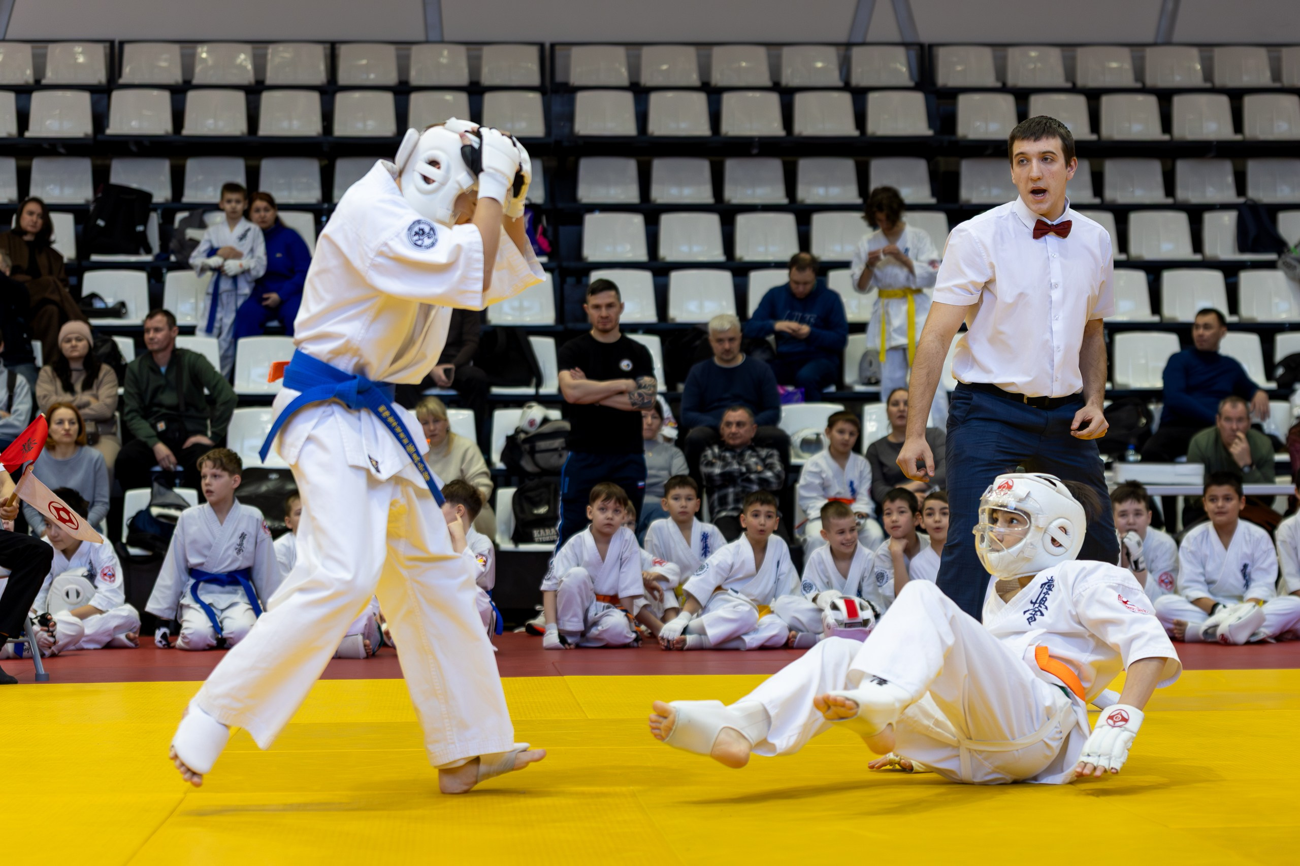 Карате кумите. Главная