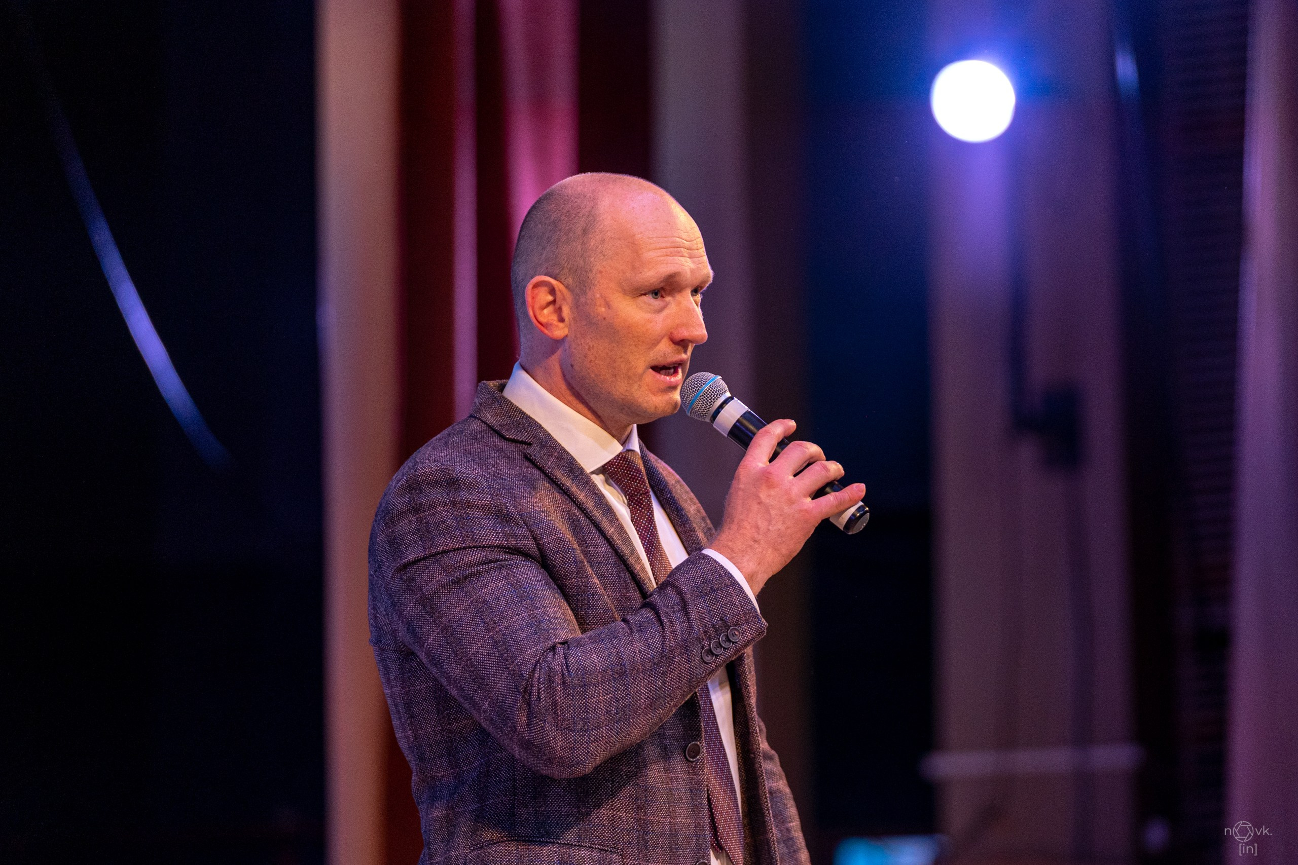 Ёлка. ФОТОГРАФ ИВАН НОВИКОВ | СТАВРОПОЛЬ