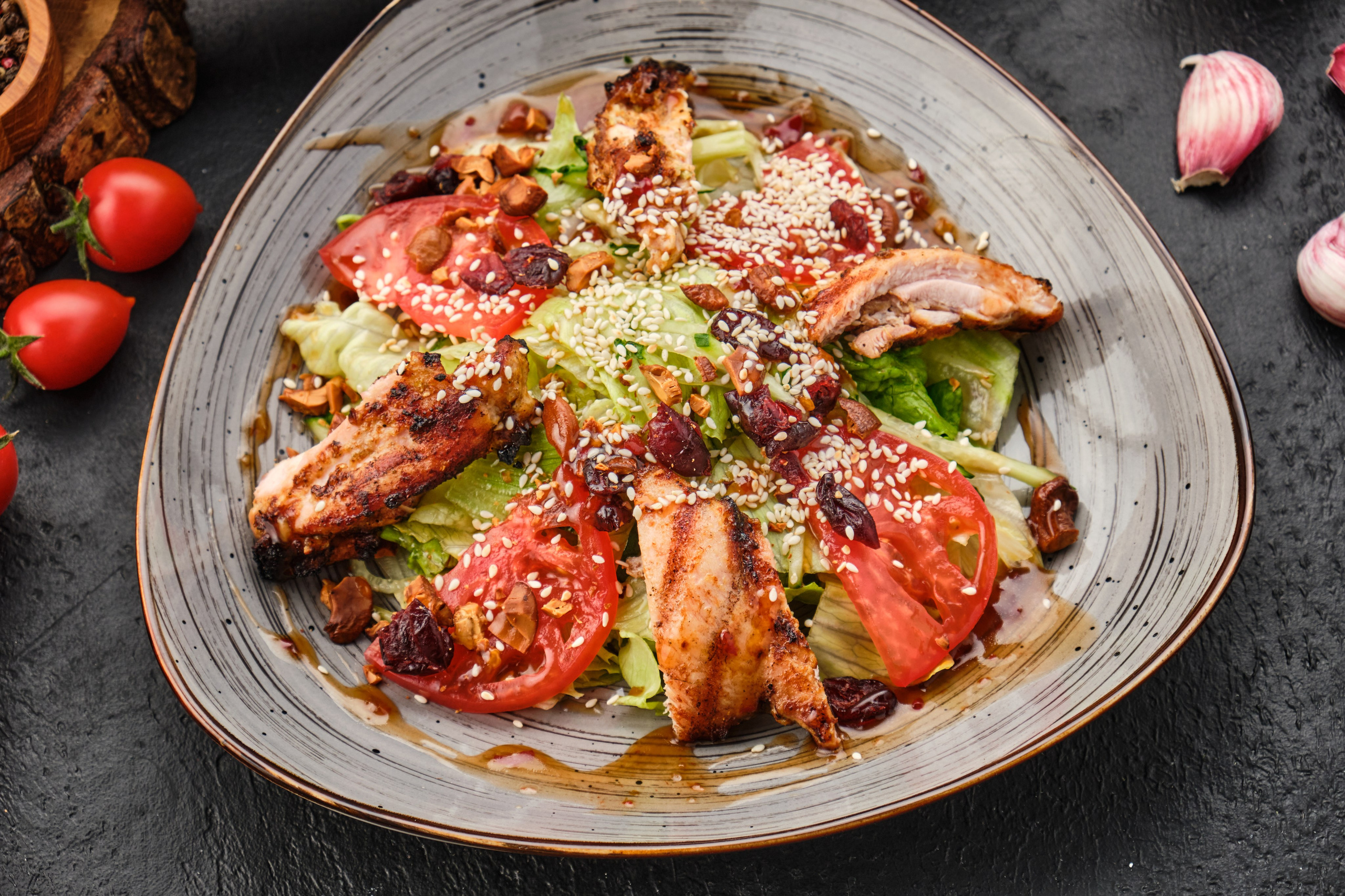 რესტორნის ფოტოგადაღება ბურგერებითა და გრილ მენიუთი | ფუდ ფოტოგრაფი და ინტერიერები თბილისი. კომერციული ფოტოგრაფი თბილისი | კერძებისა და პროდუქციის გადაღება | გორბაჩოვი ვიტალი