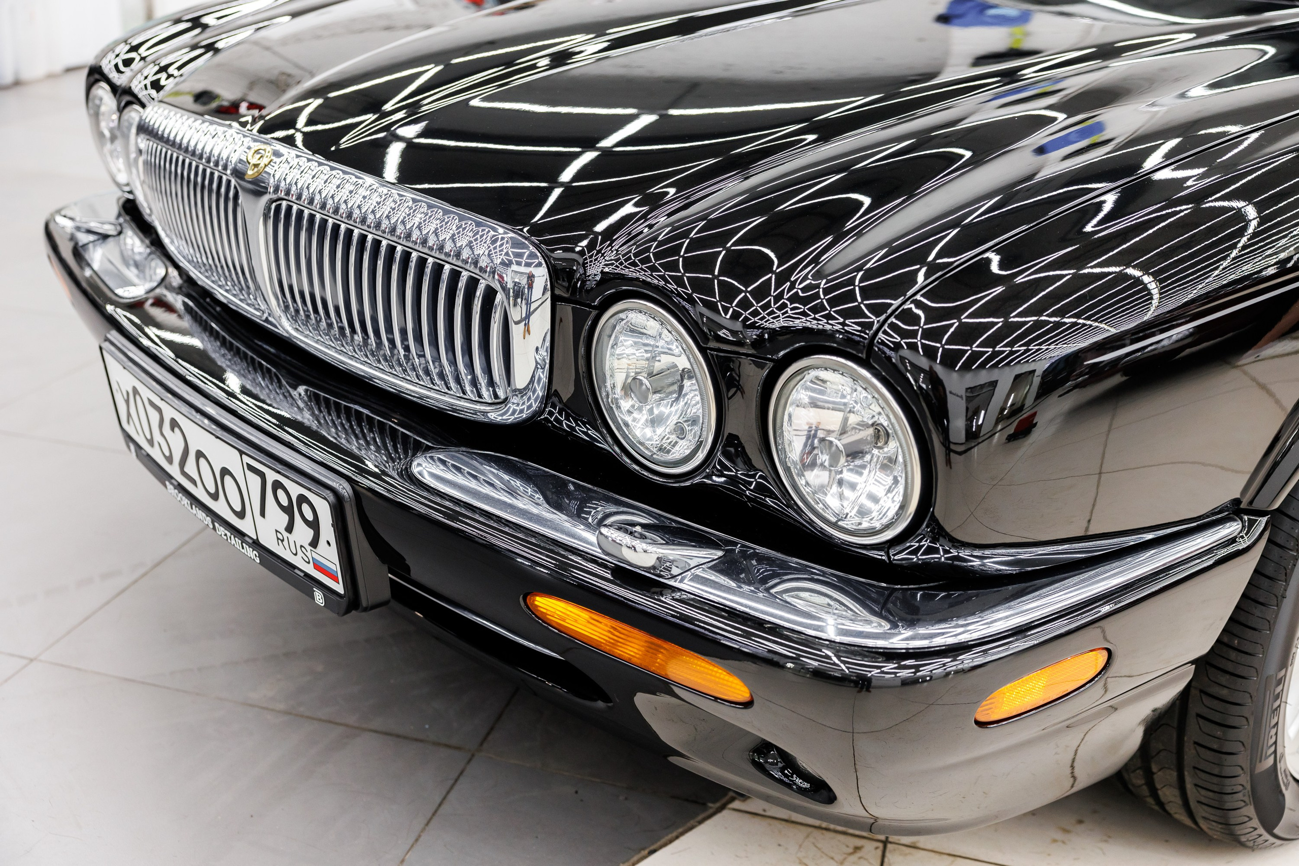 Автомобильная фотосъёмка Daimler Xj8. Фотограф Сергей Лукьянов @xapeton_photo Москва