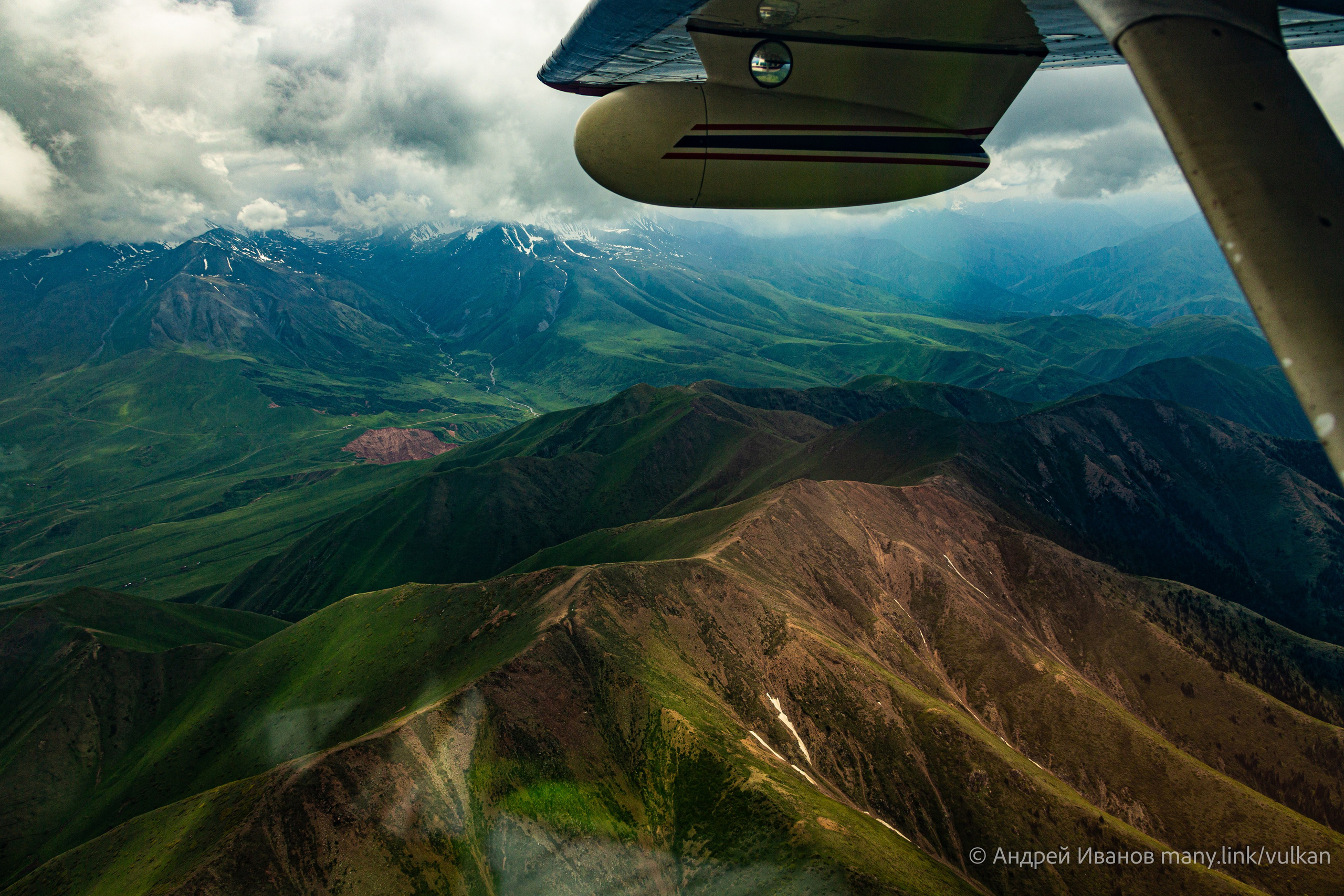 Полёт на Иссык-Куль — конференция Кругосветчиков (2025г). Фотоальбом показывающий увлекательный мир авиации и мир медведей Андрея Иванова