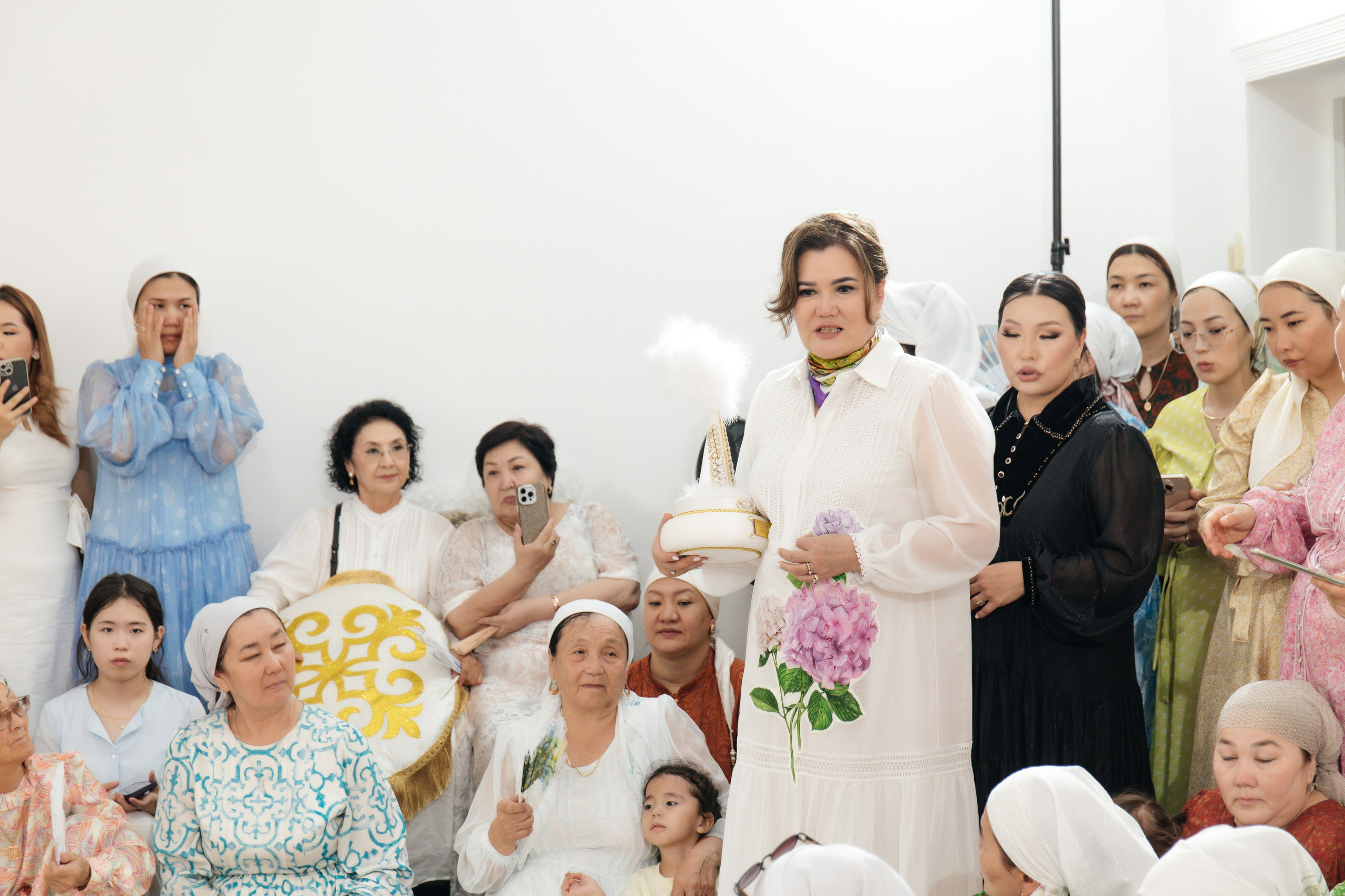 Aynur — syrğa salu. Wedding and Love story Photographer