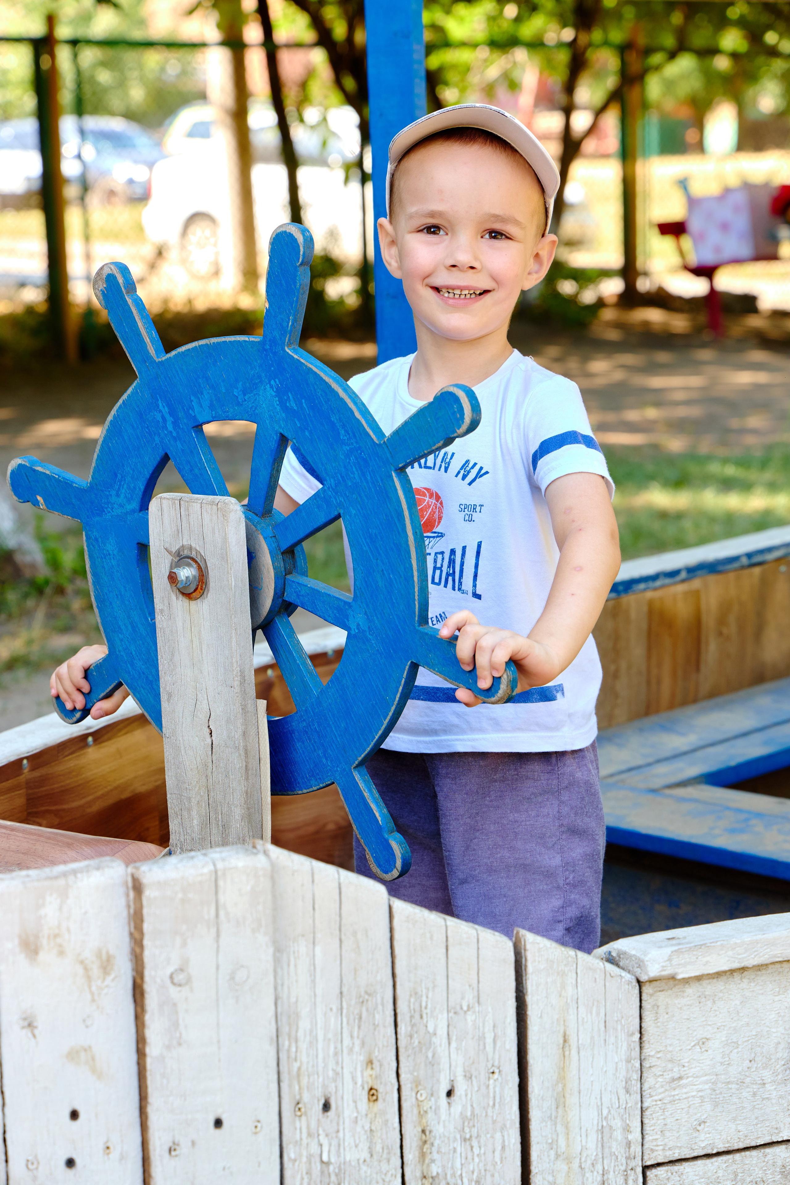 Пример летней съёмки в детском саду № 92 младшая группа Ромашки. Фотограф Выпускные альбомы Таганрог Сергей Коробченко
