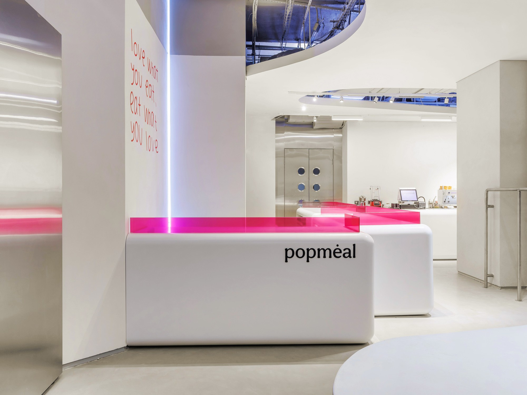 Popmeal. Фотограф Ксения Колесникова. Интерьерная и портретная съемка в Москве